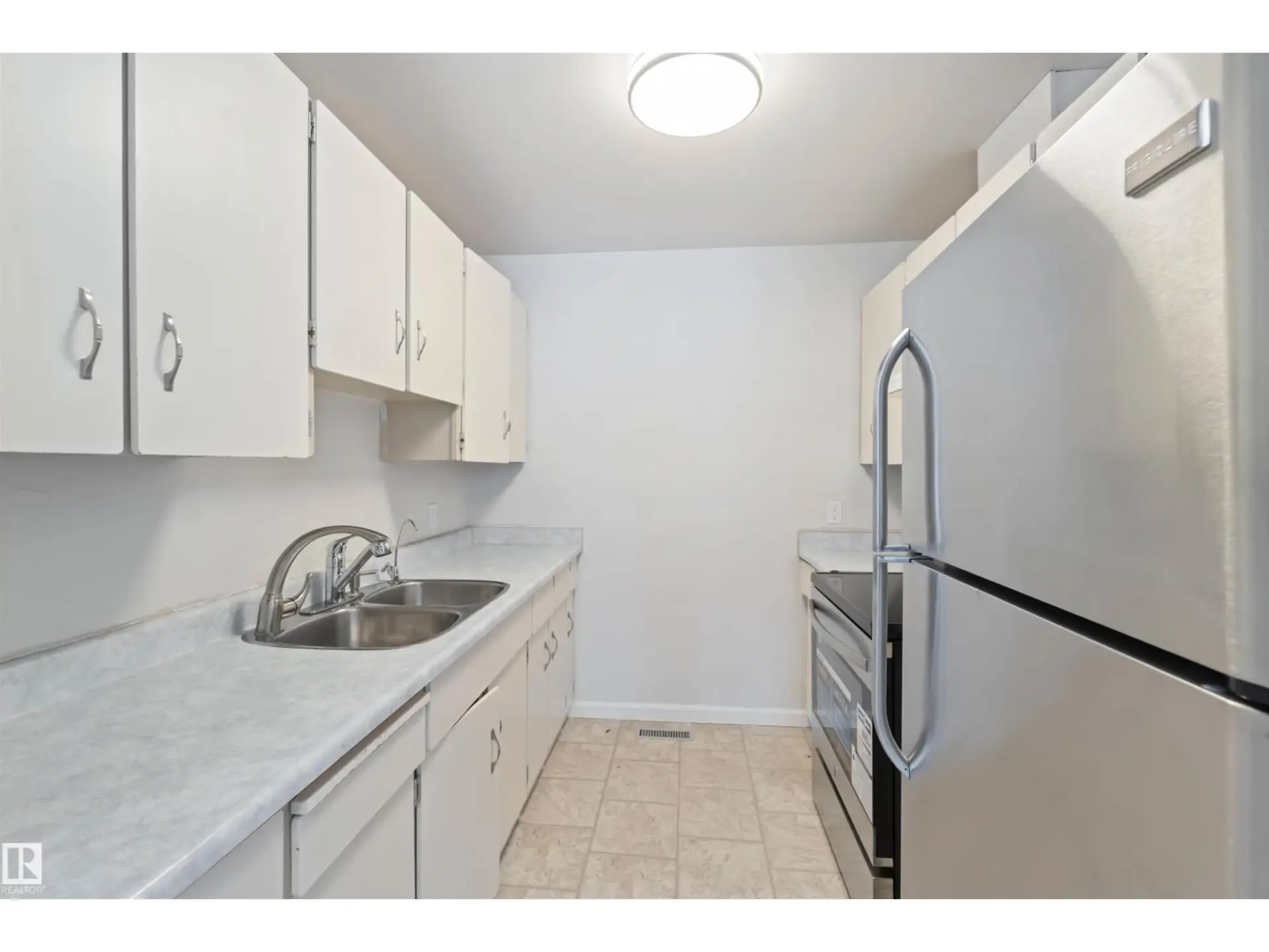 7026 Millwoods RD NW - Image 6