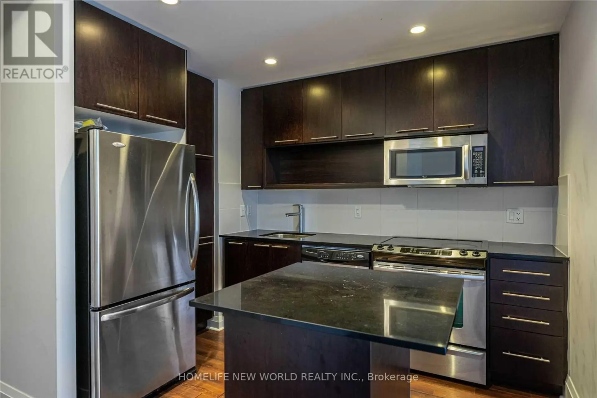 #1815 100 HARRISON GARDEN BOULEVARD - Image 5