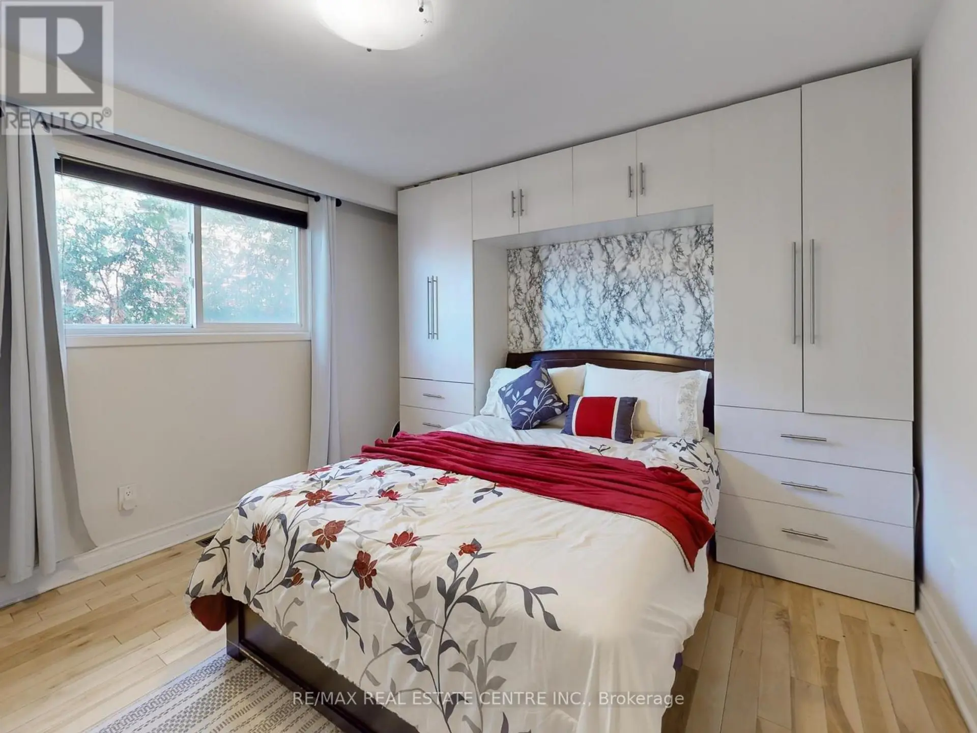 9 FAIRCHILD AVENUE - Image 12