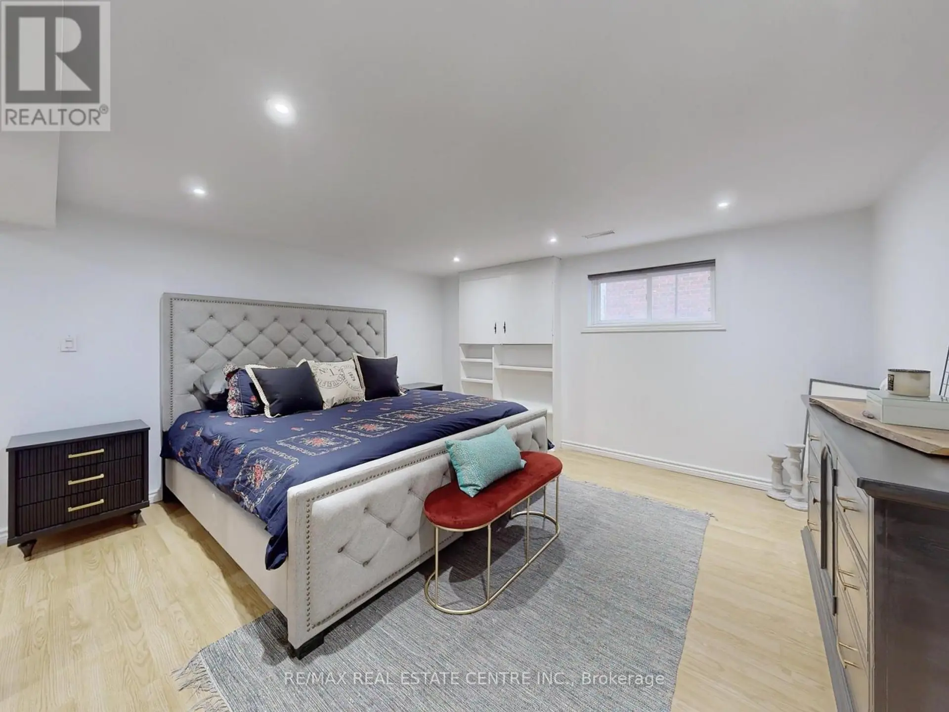 9 FAIRCHILD AVENUE - Image 17