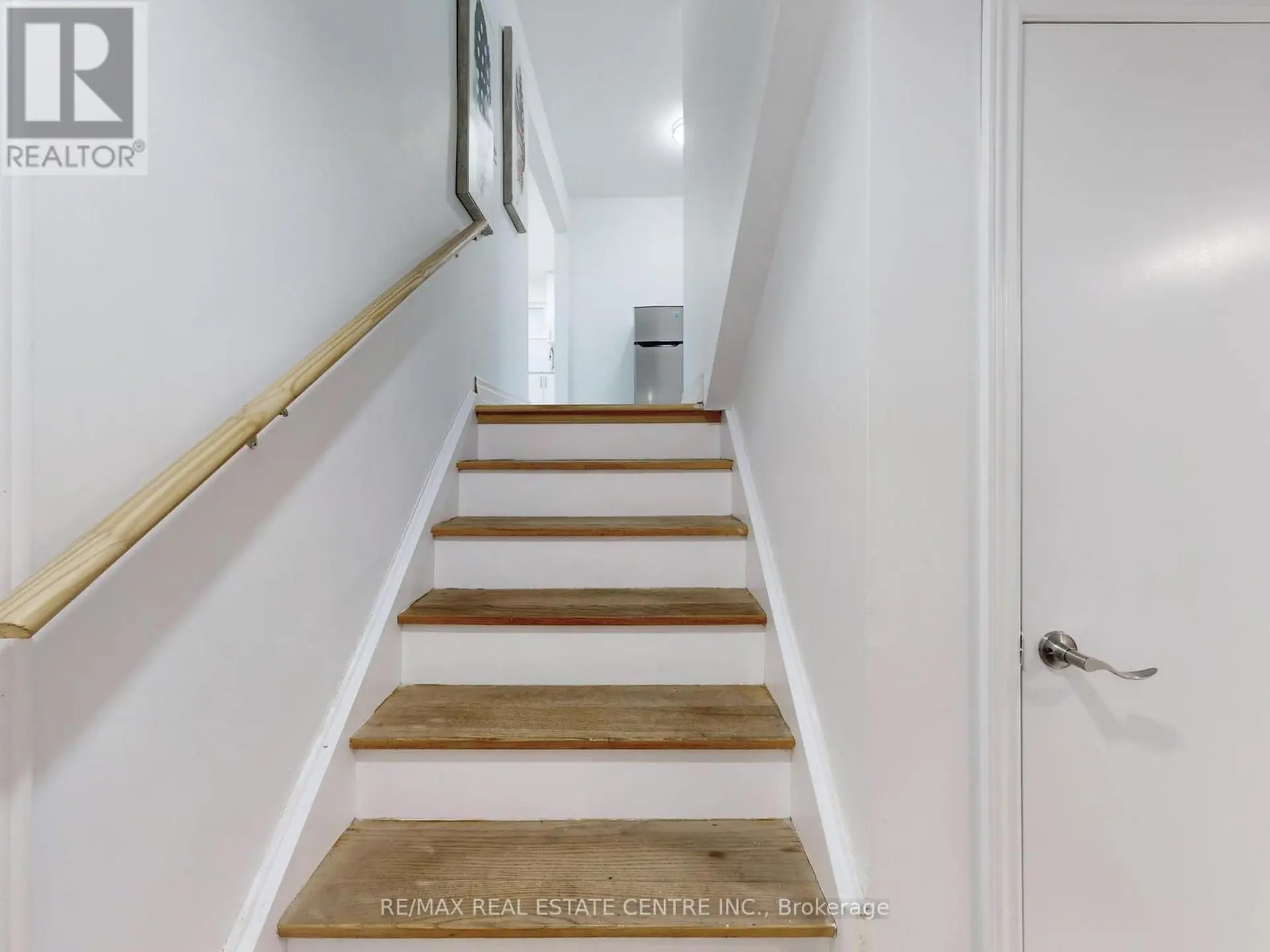 9 FAIRCHILD AVENUE - Image 16