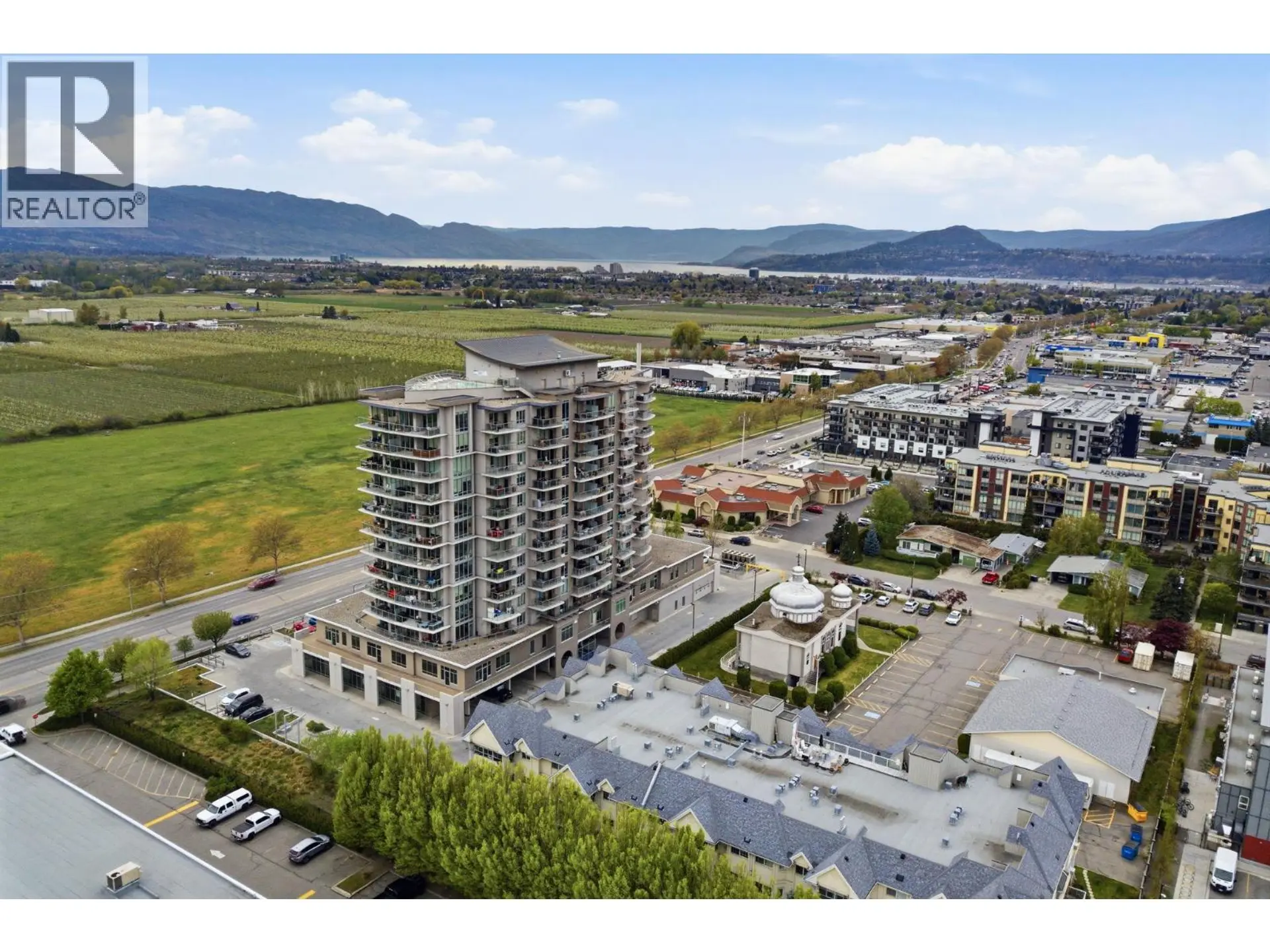 Property at #402 2040 Springfield Road, Kelowna, BC