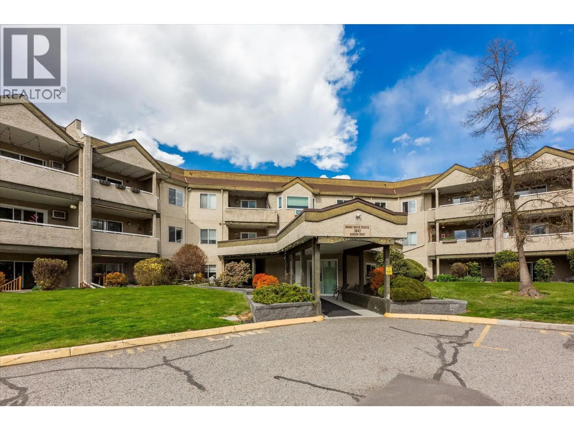 Property at #112 3842 Gordon Drive, Kelowna, BC