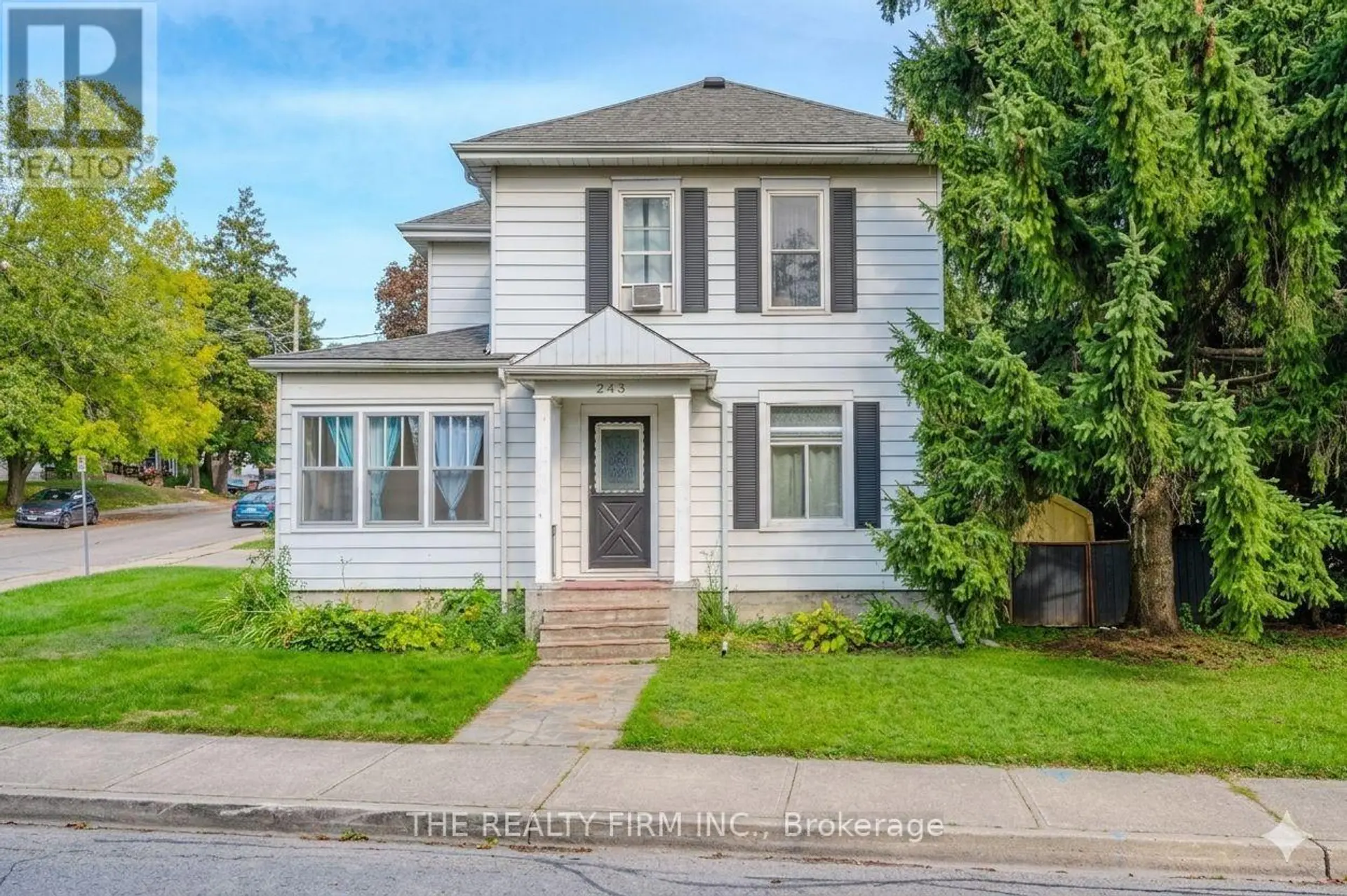 243 WELLINGTON STREET - Image 2