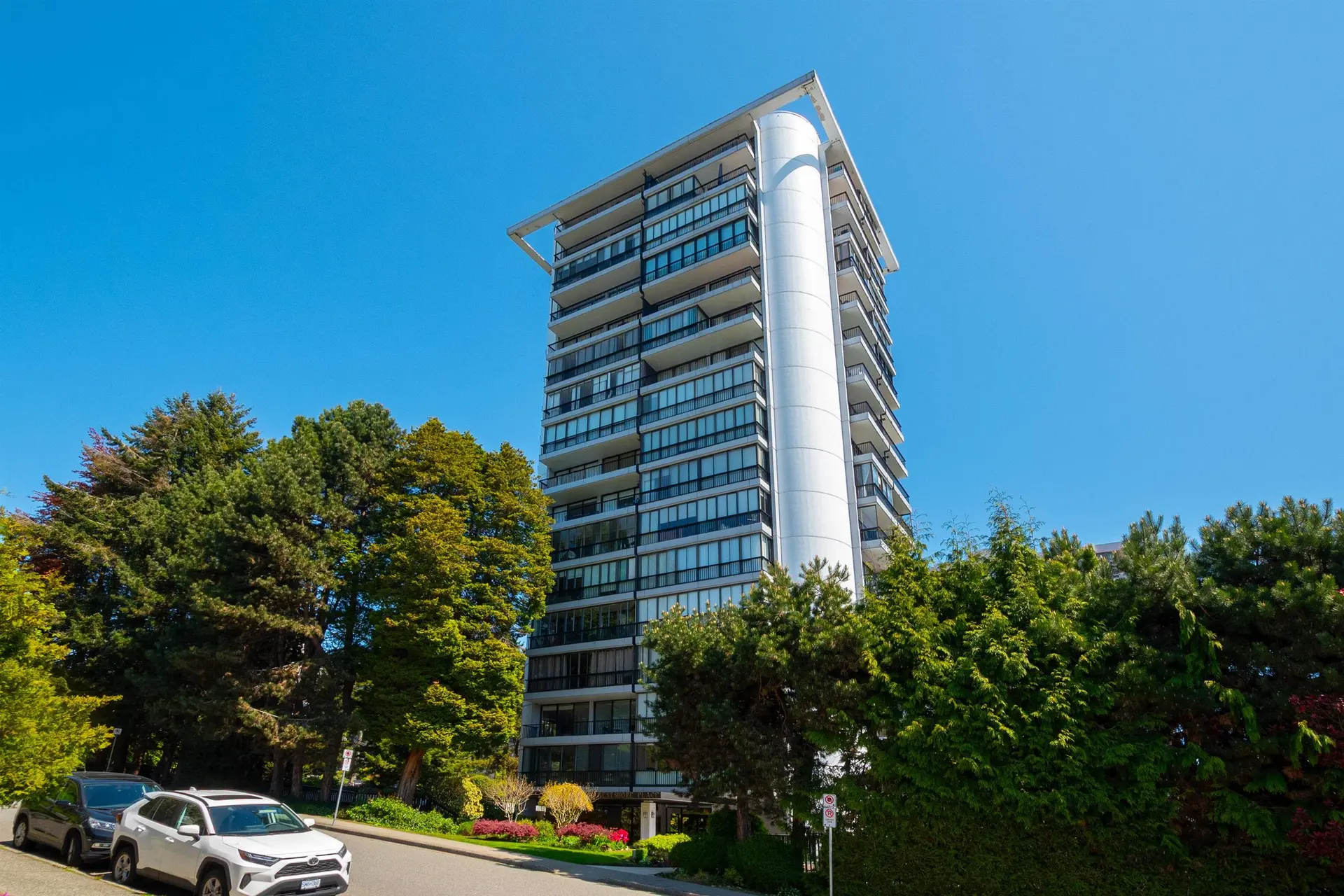 Property at #204 650 16th Street, West Vancouver, BC