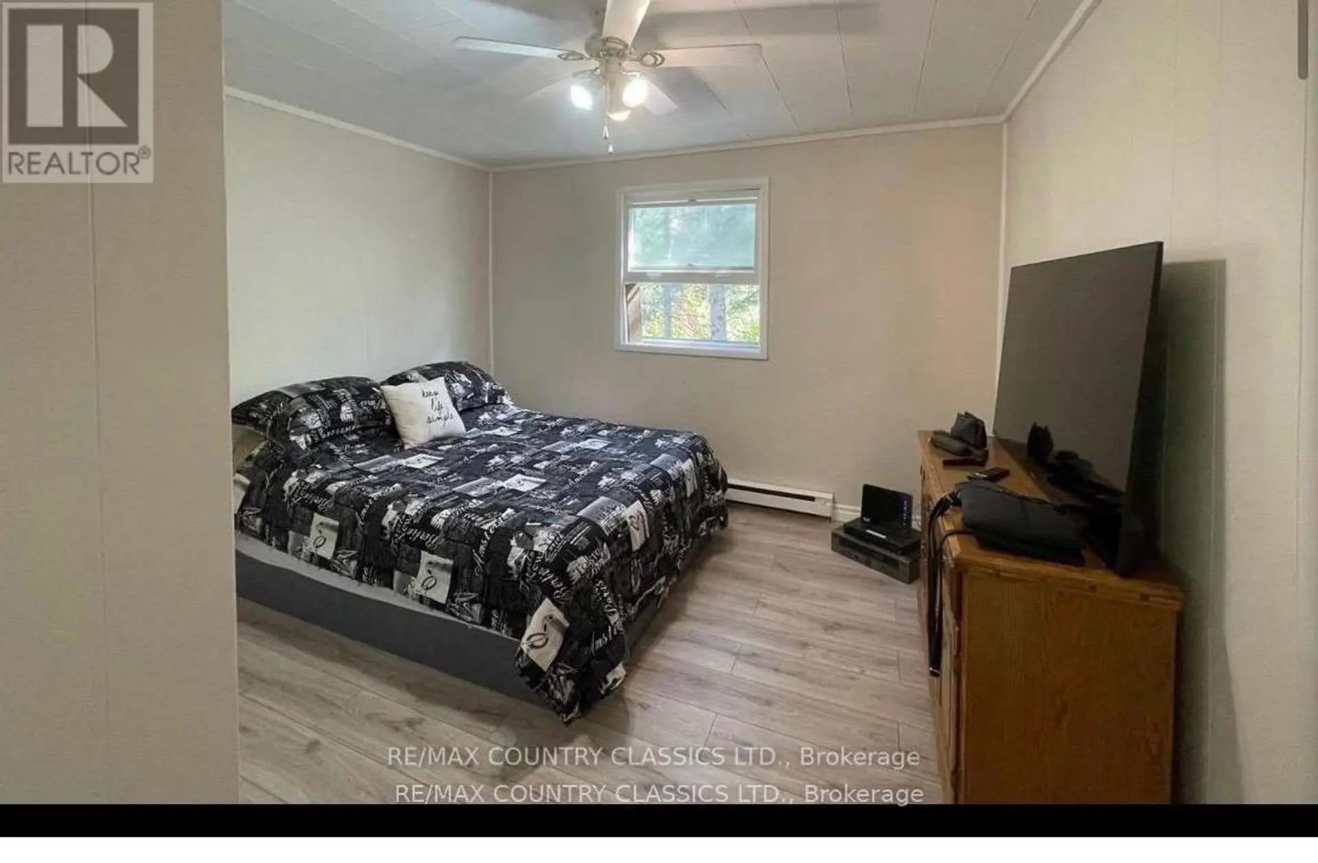 343 GLORY ROAD - Image 11