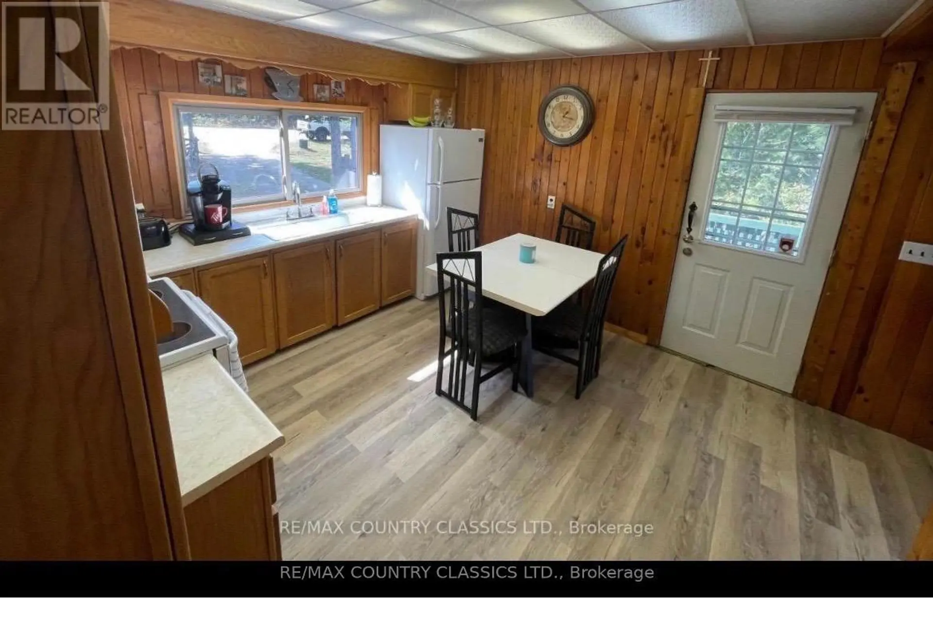 343 GLORY ROAD - Image 2