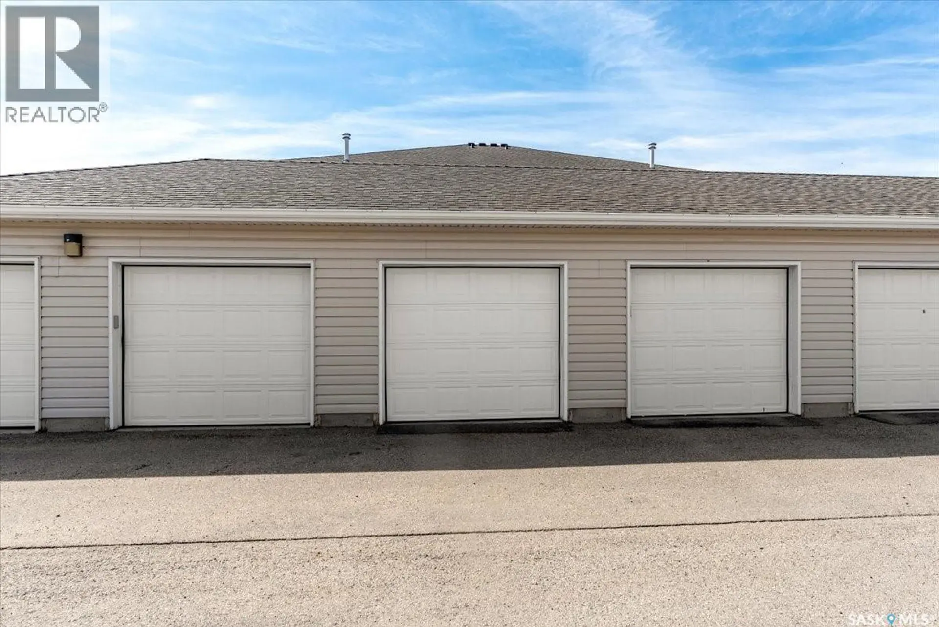 #4044 Buckingham DRIVE E - Image 19
