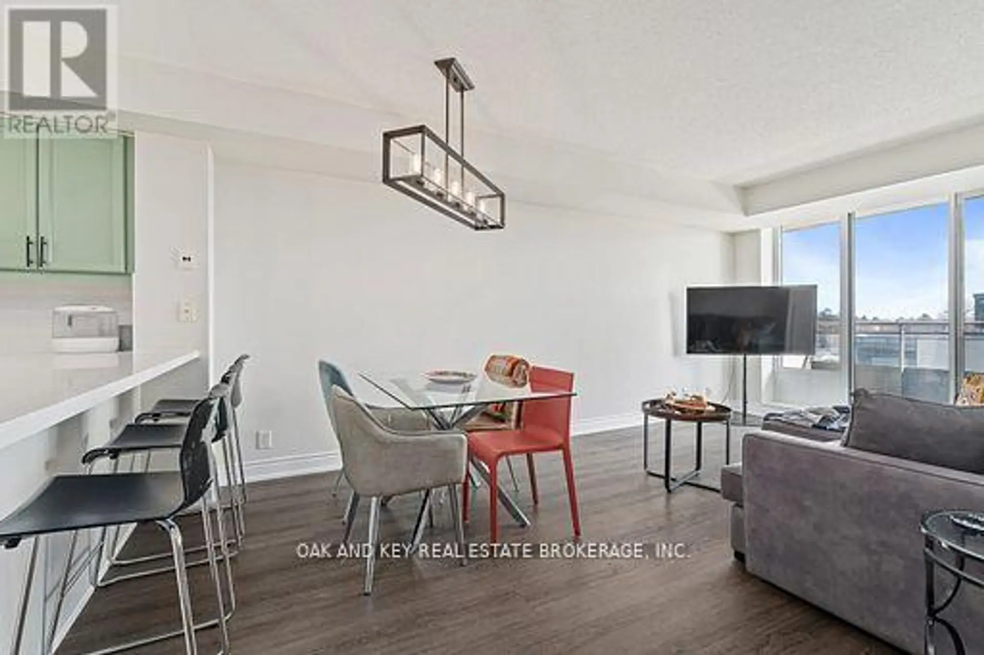 #613 245 DAVISVILLE AVENUE - Image 10