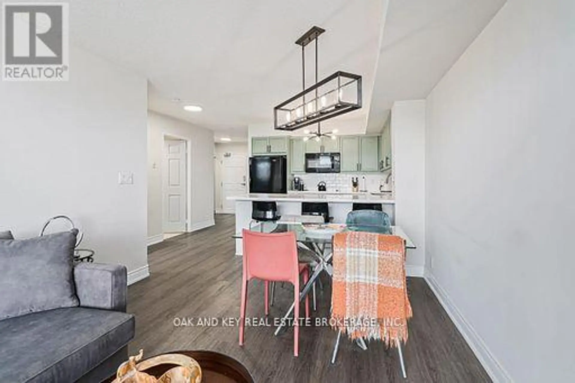 #613 245 DAVISVILLE AVENUE - Image 9