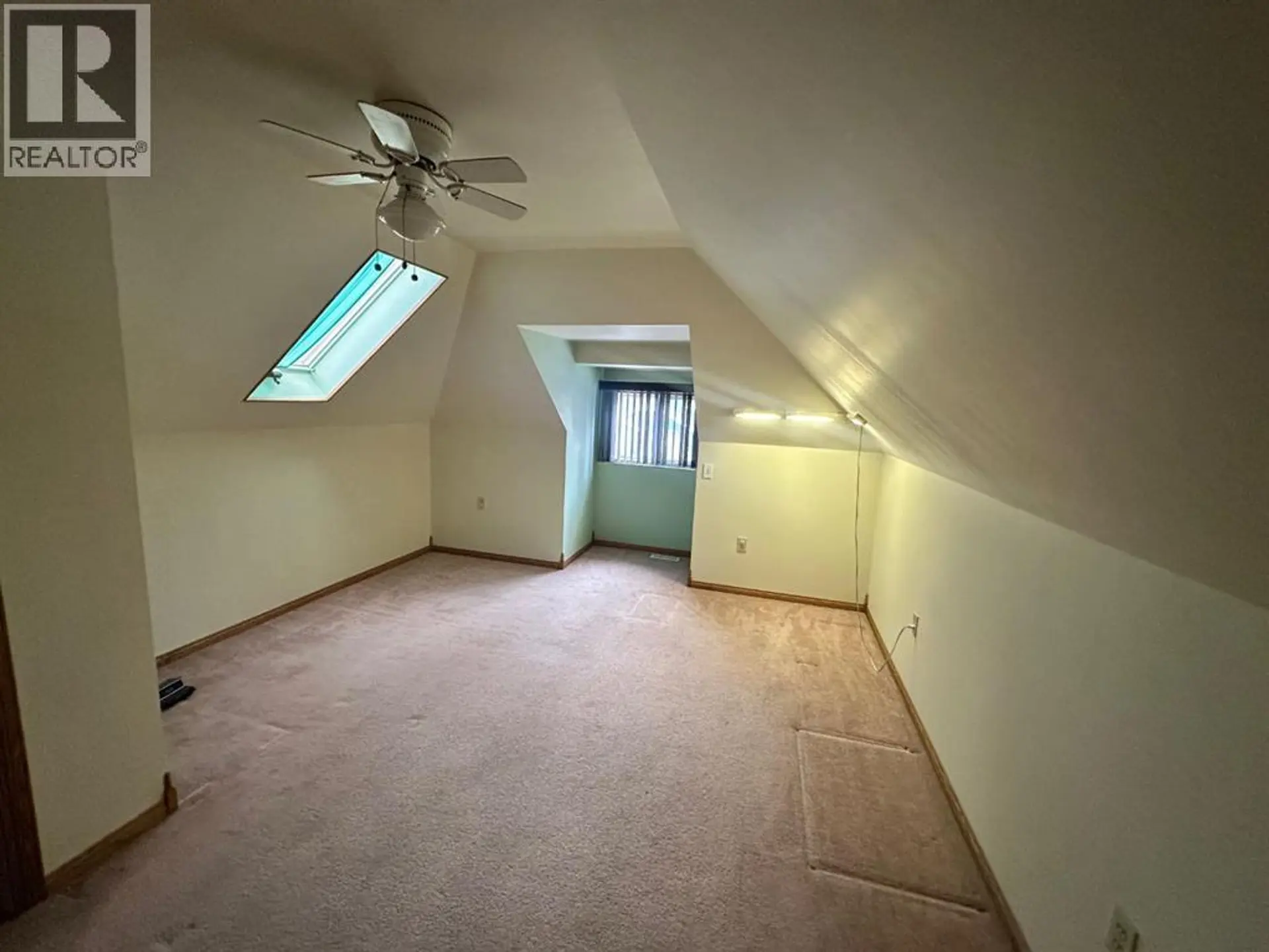 334 3 Avenue NE - Image 7