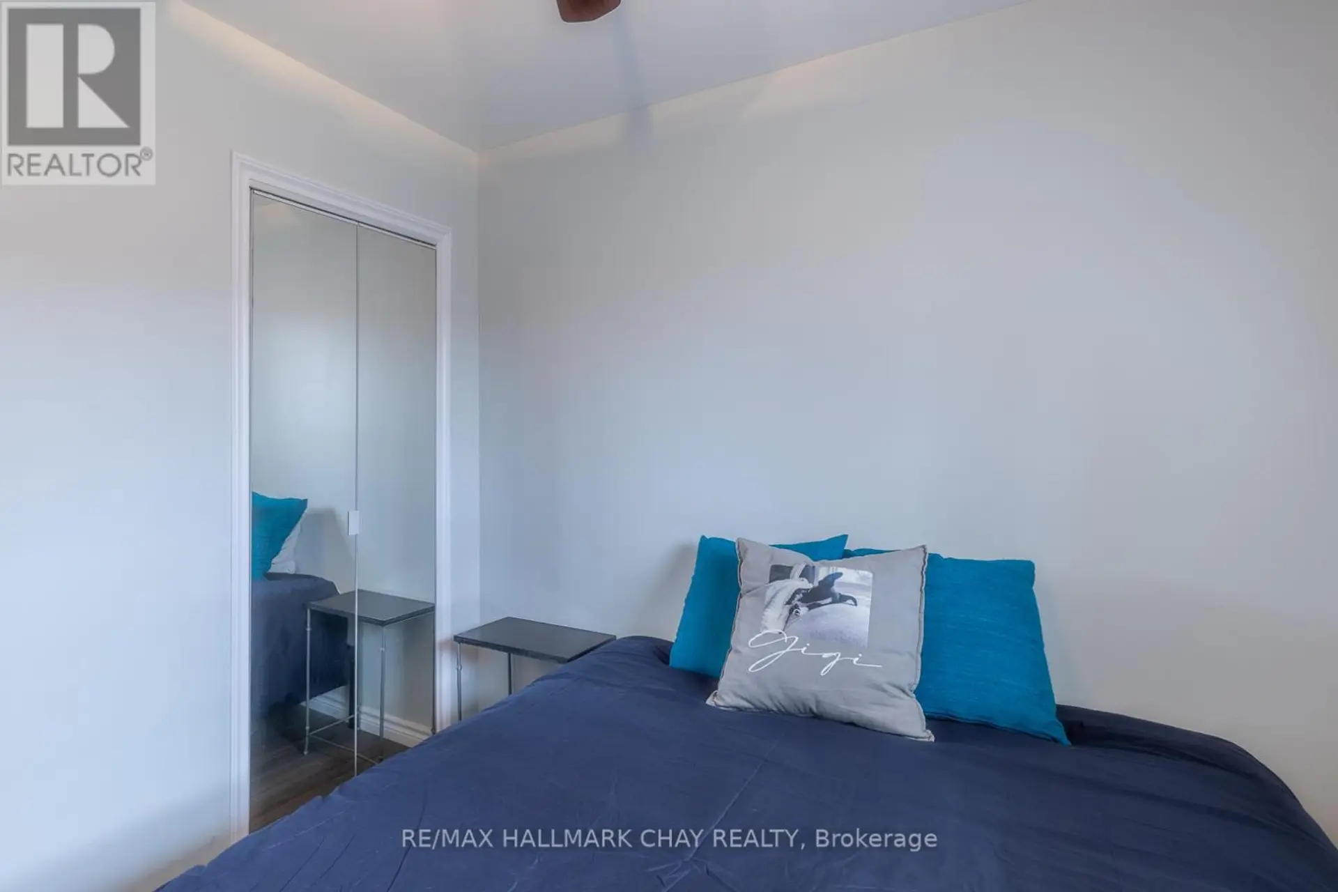 6 DICKSON STREET - Image 11