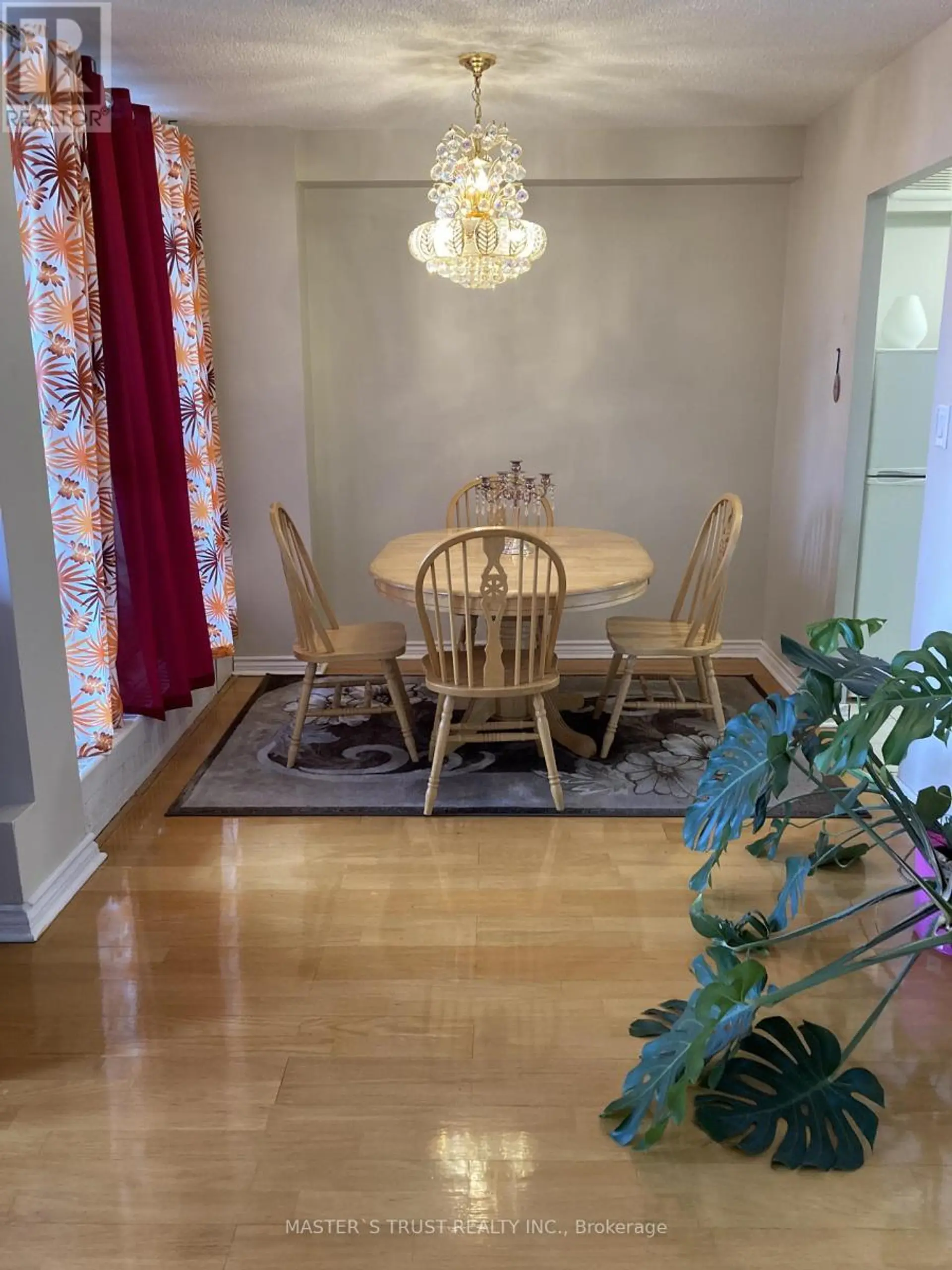 #707 335 DRIFTWOOD AVENUE - Image 2