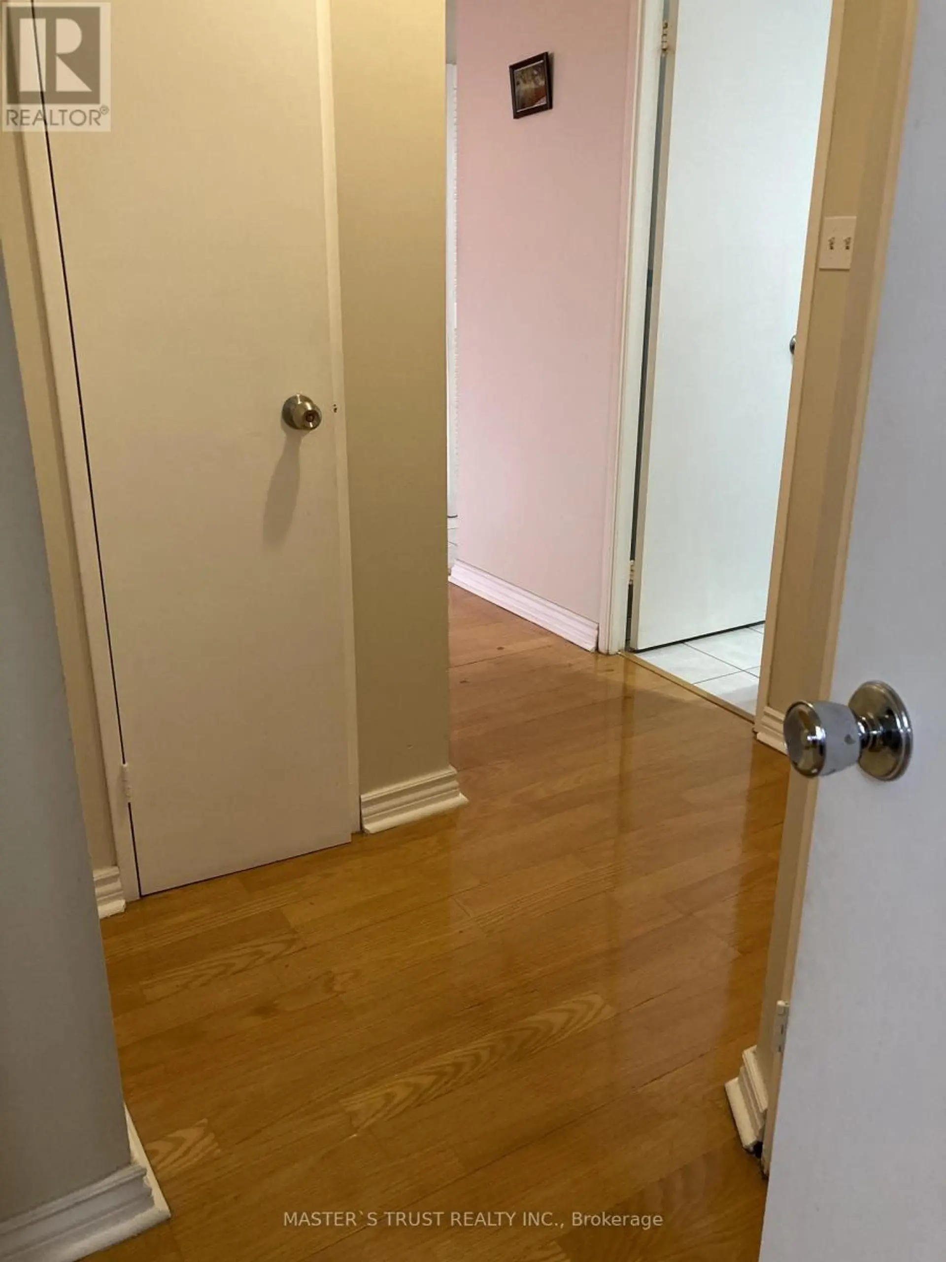 #707 335 DRIFTWOOD AVENUE - Image 3