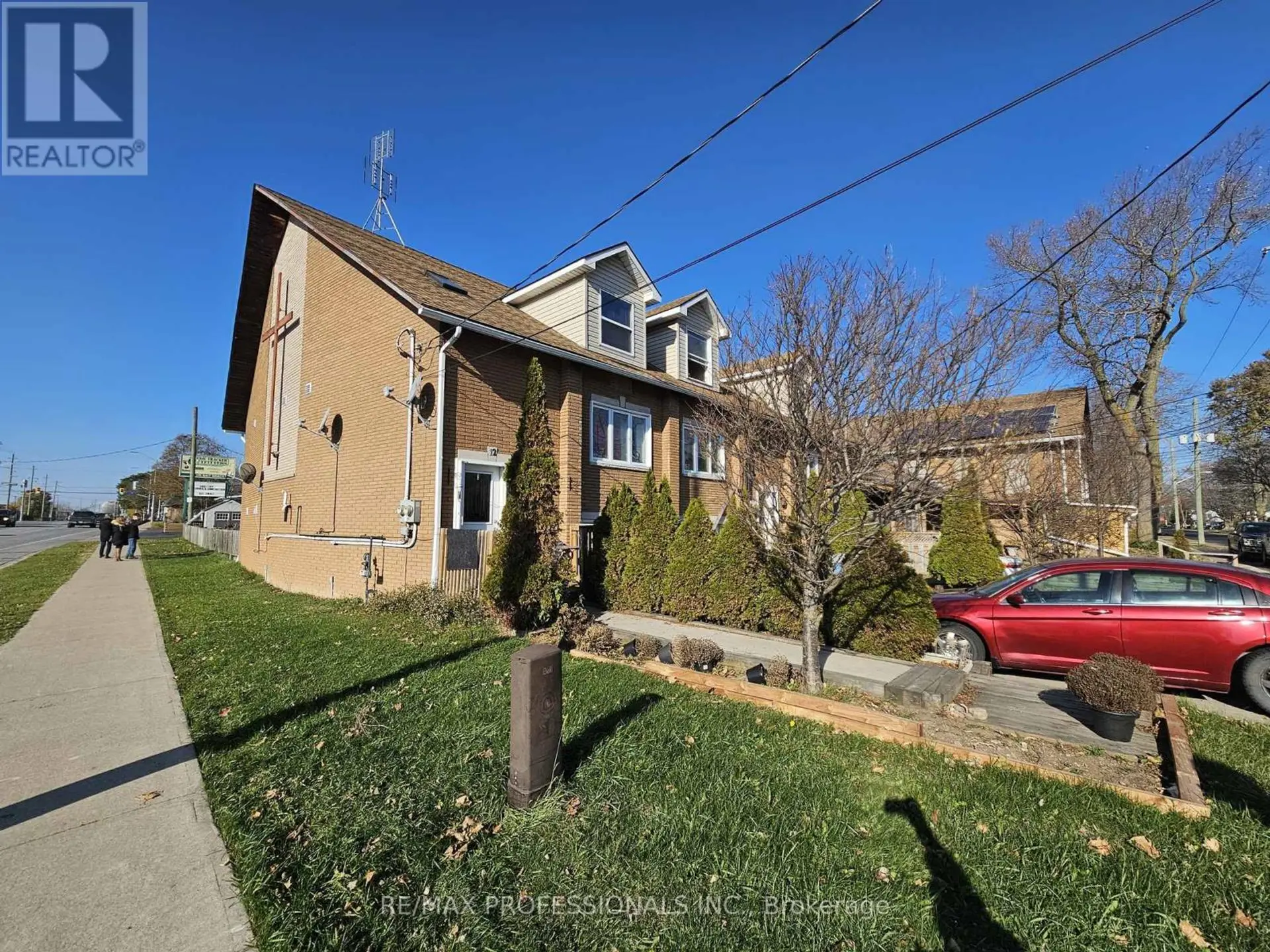 12 ERIE STREET - Image 2