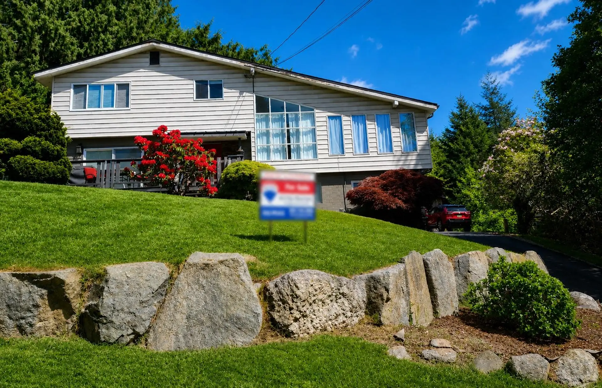 Property at 4898 Sunshine Coast Highway, Sechelt, BC
