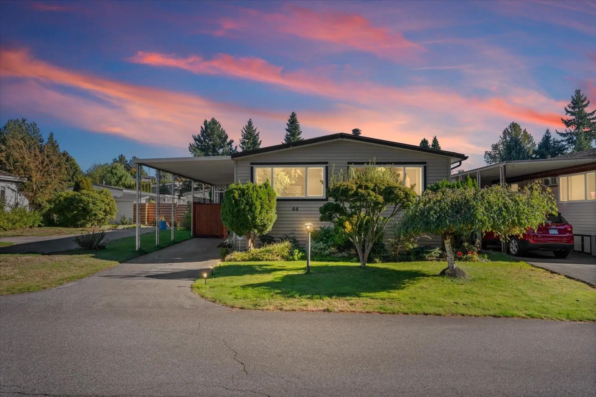 Property at #44 31313 Livingstone Avenue, Abbotsford, BC