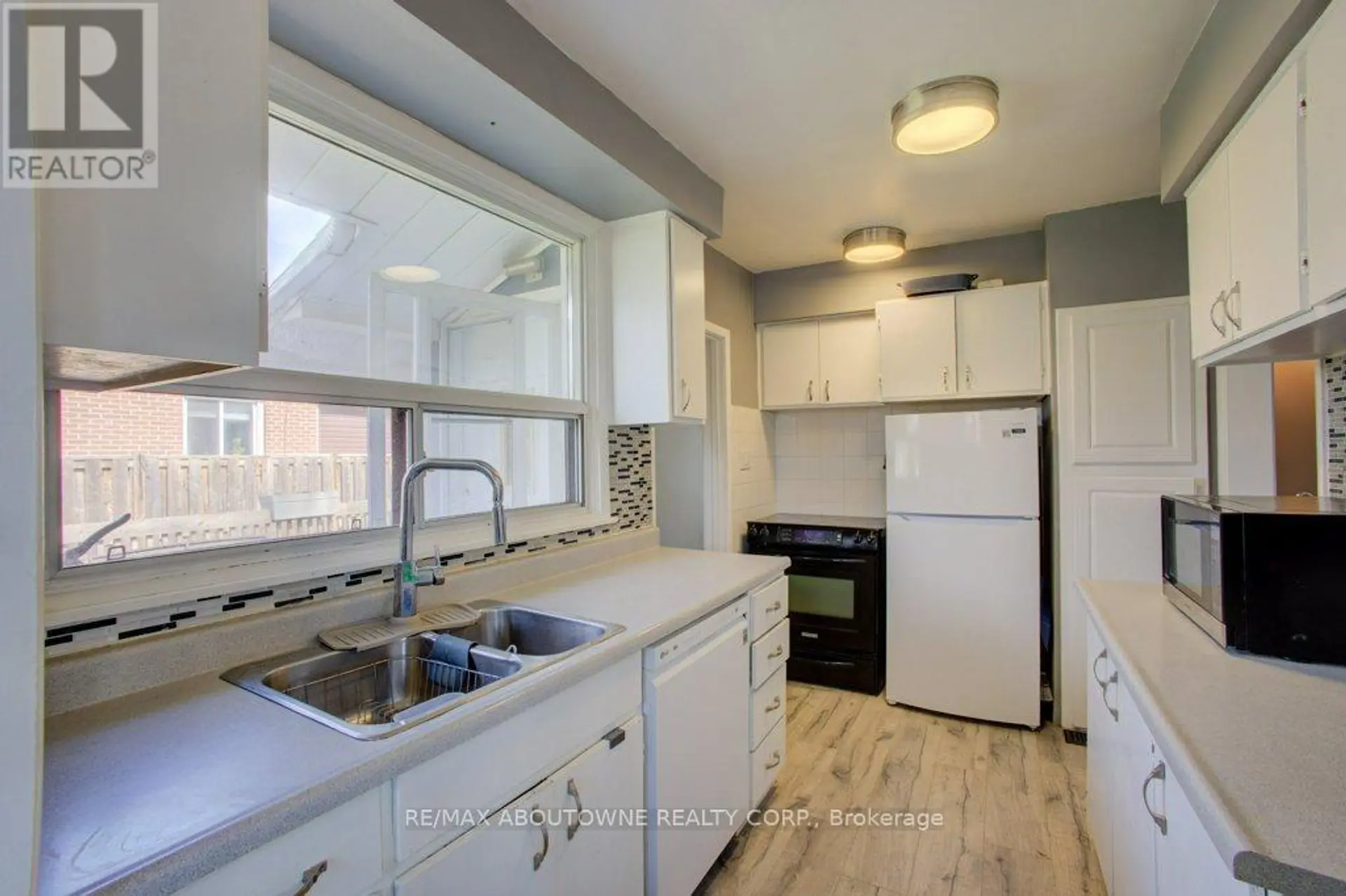 114 RINGWOOD ROAD - Image 9