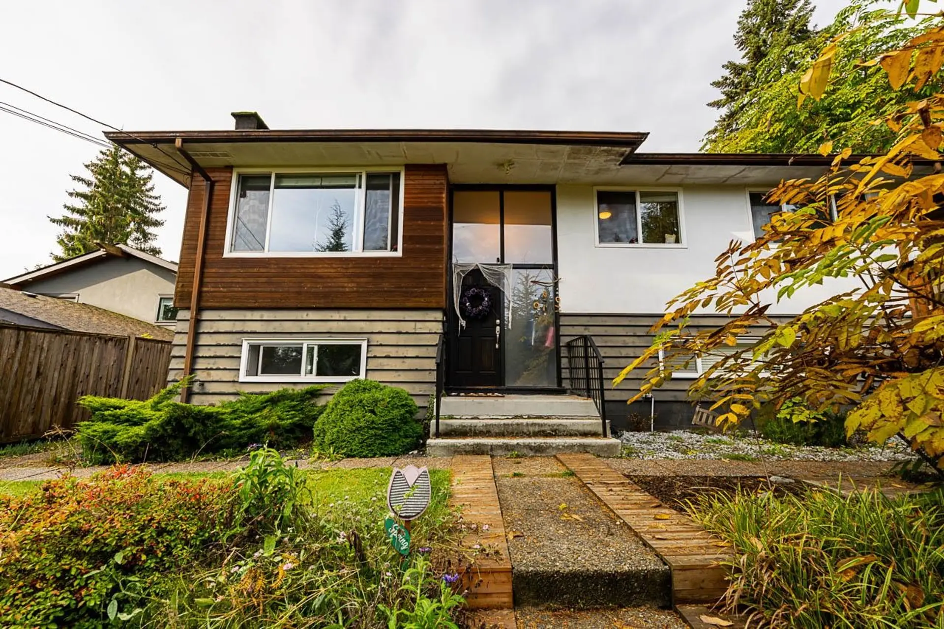 Property at 4377 Mountain Highway, North Vancouver, BC