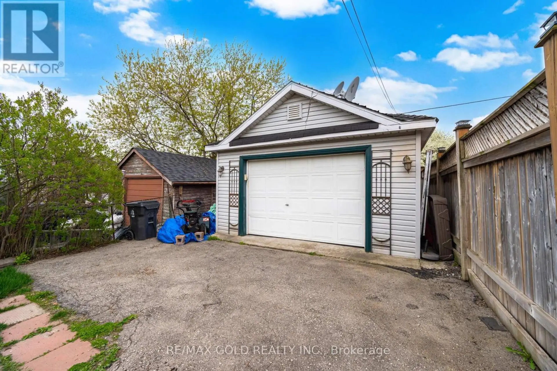 27 AILEEN AVENUE - Image 20