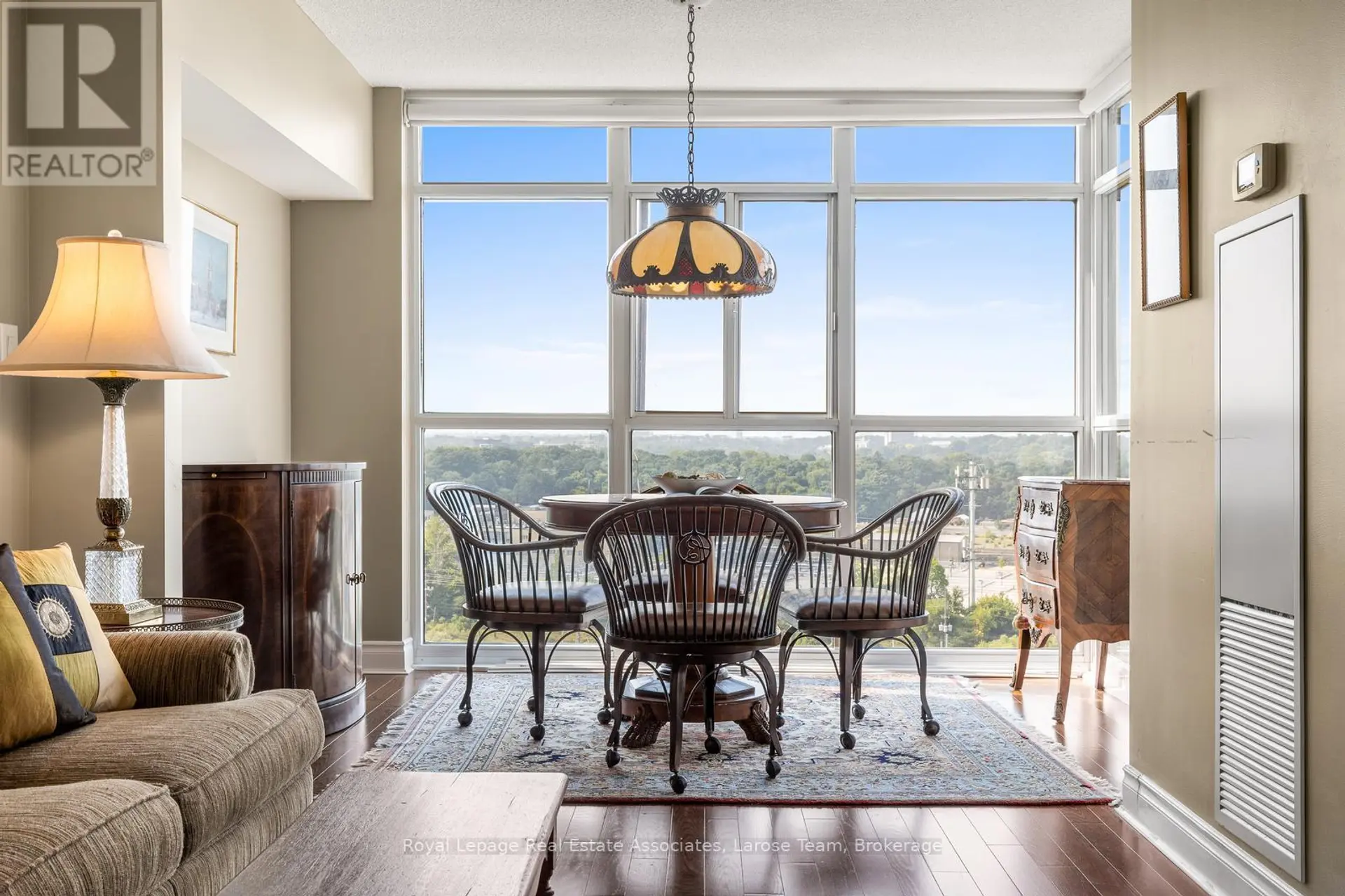 #1607 3 MARINE PARADE DRIVE - Image 3