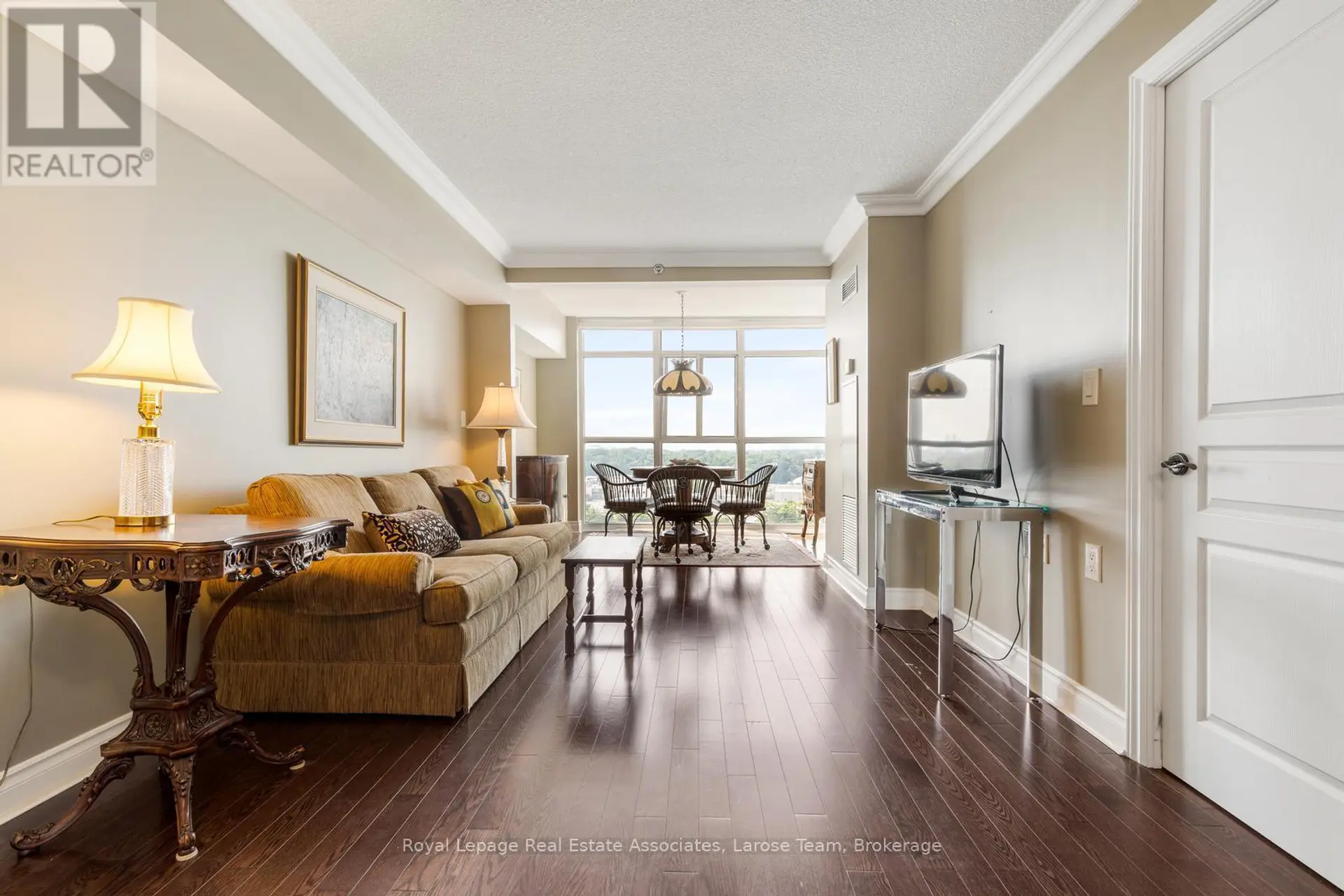 #1607 3 MARINE PARADE DRIVE - Image 6