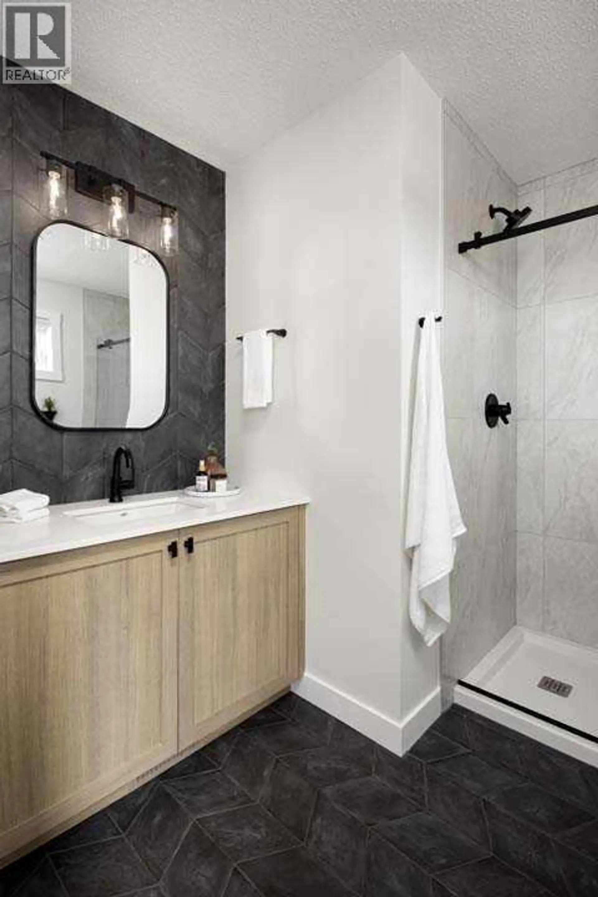 5044 154 Avenue SW - Image 14