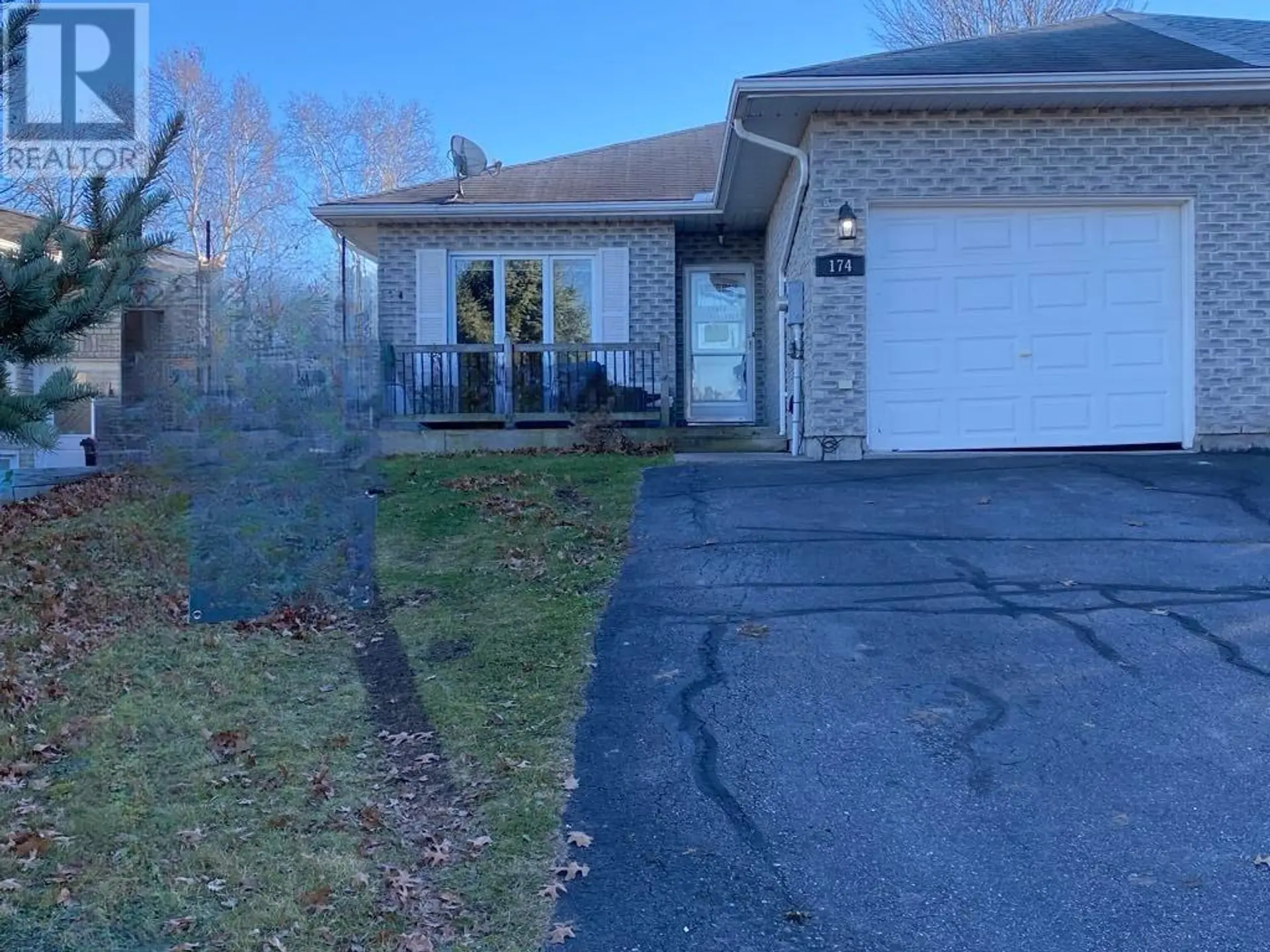 174 Cloverbrae Crescent - Image 1