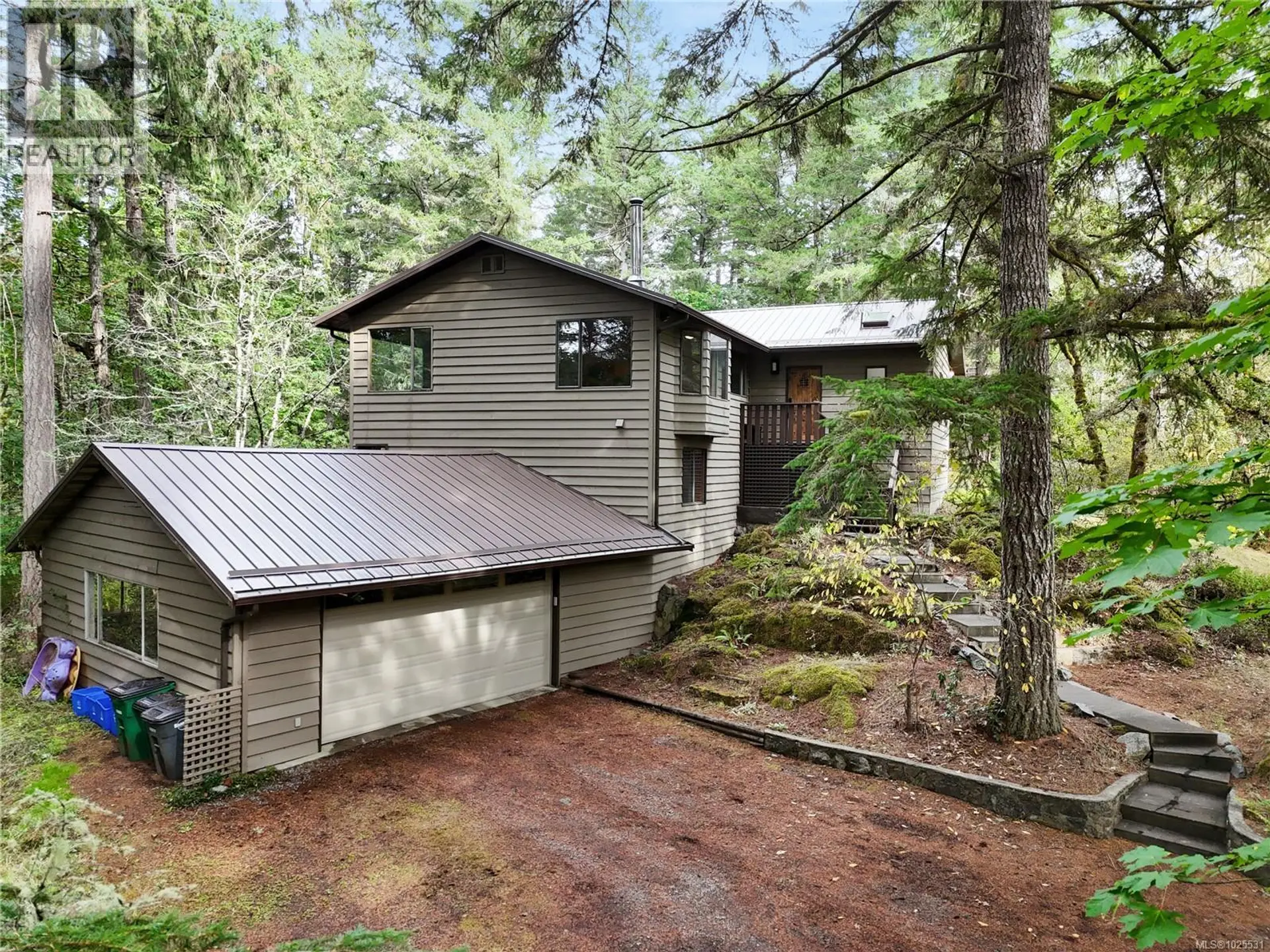 Property at 100 Viaduct Ave W, Saanich, BC