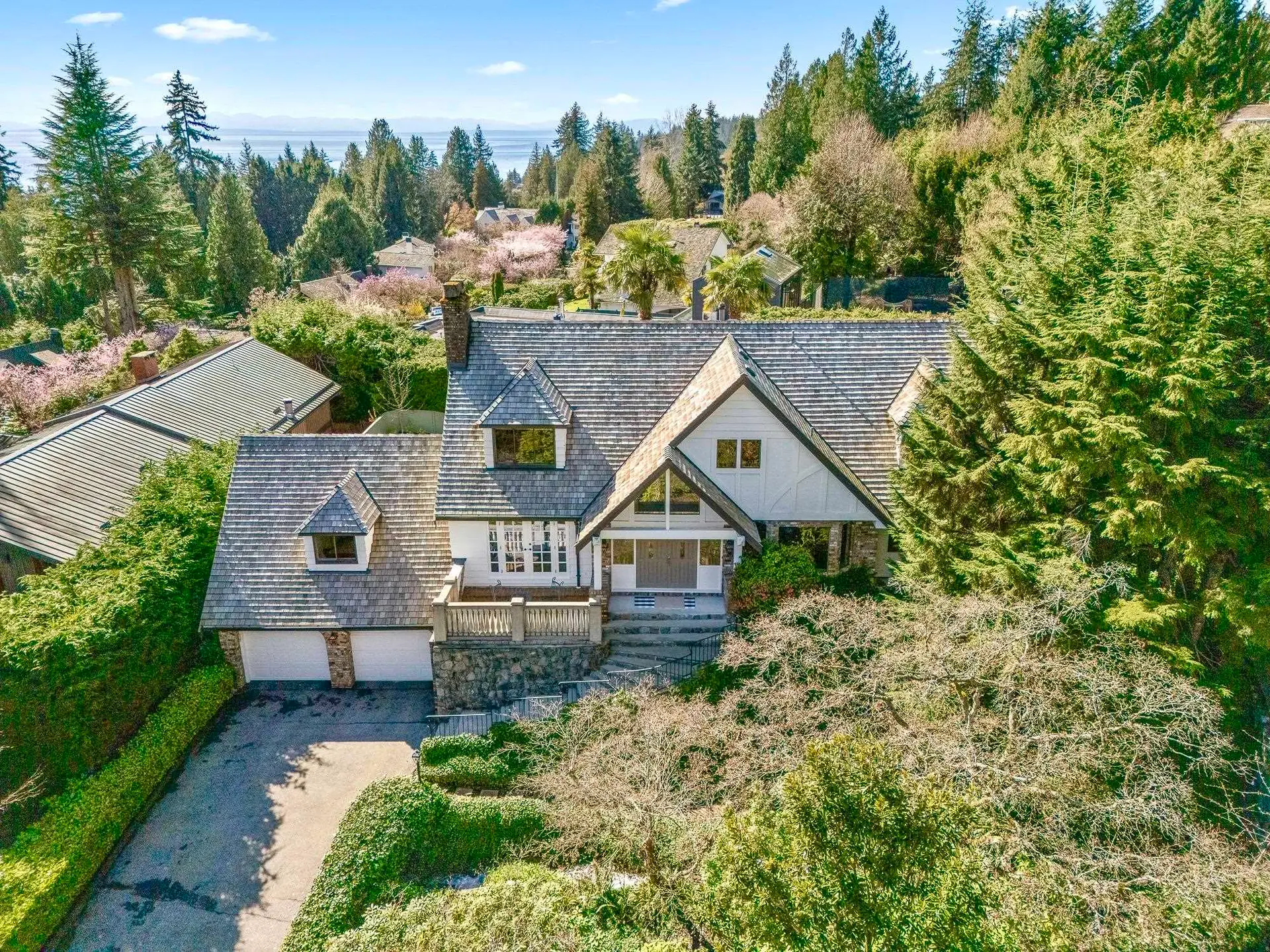 Property at 3047 Spencer Close, West Vancouver, BC