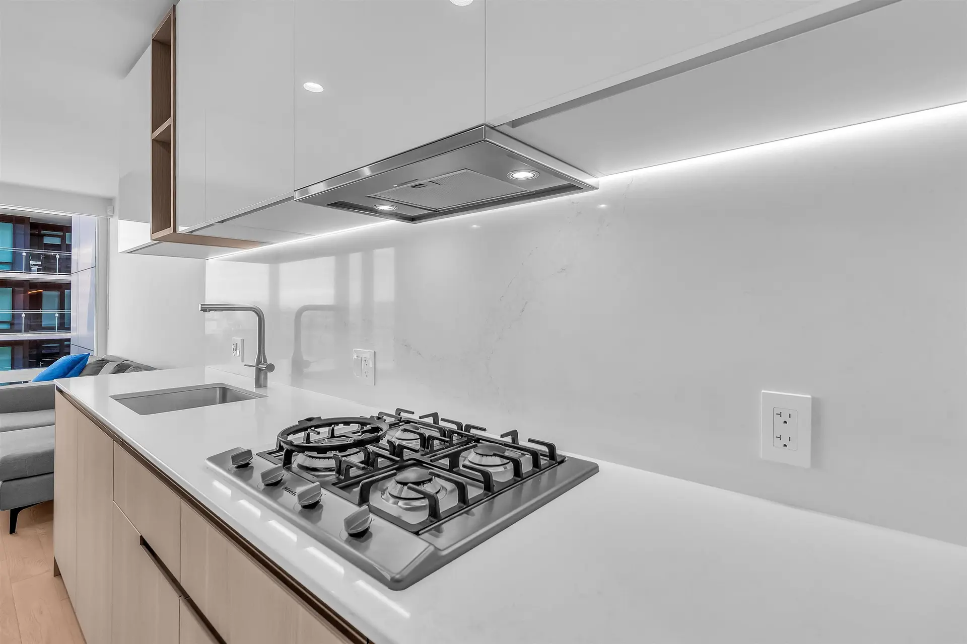 #1006 6833 Pearson Way - Image 7
