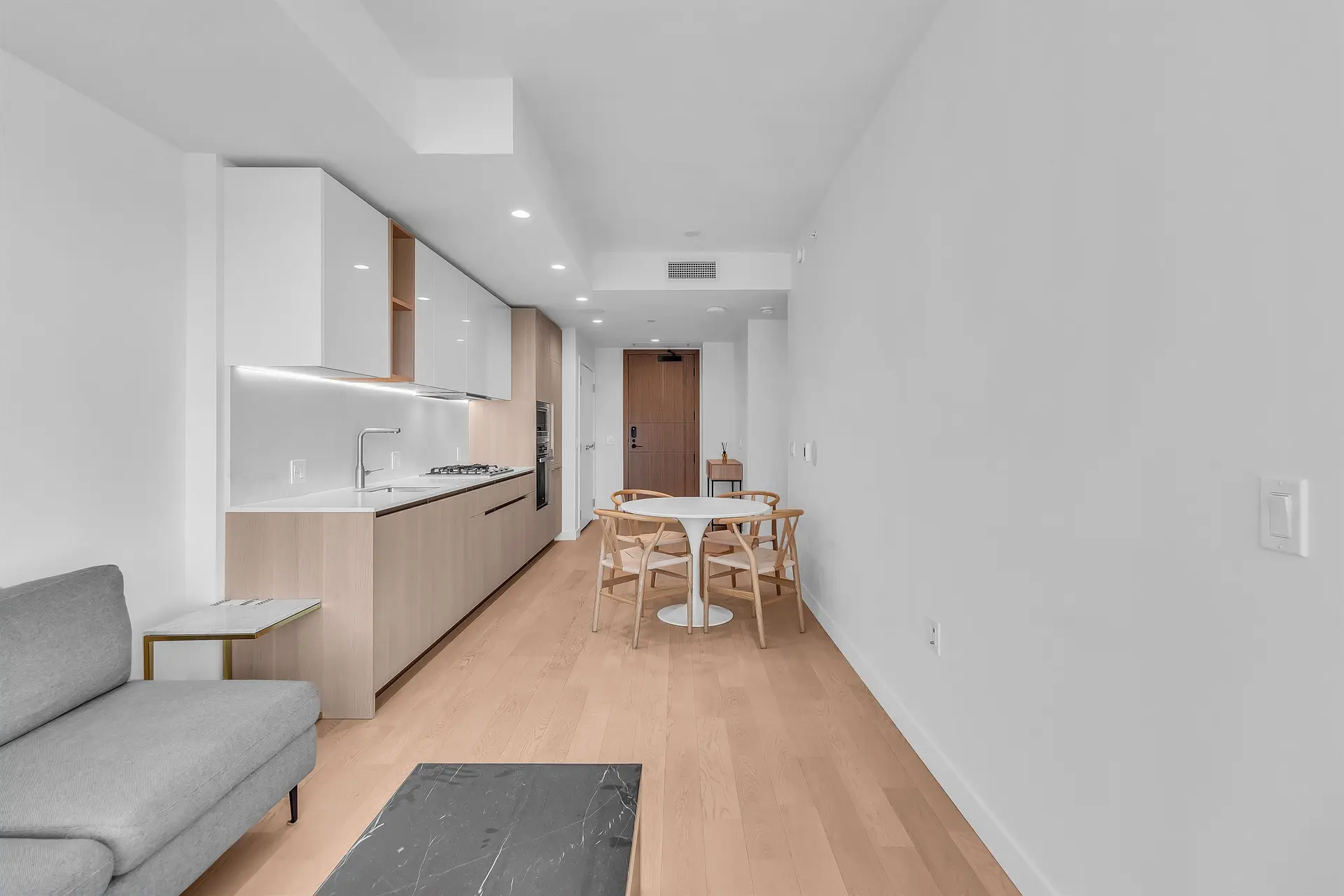 #1006 6833 Pearson Way - Image 5