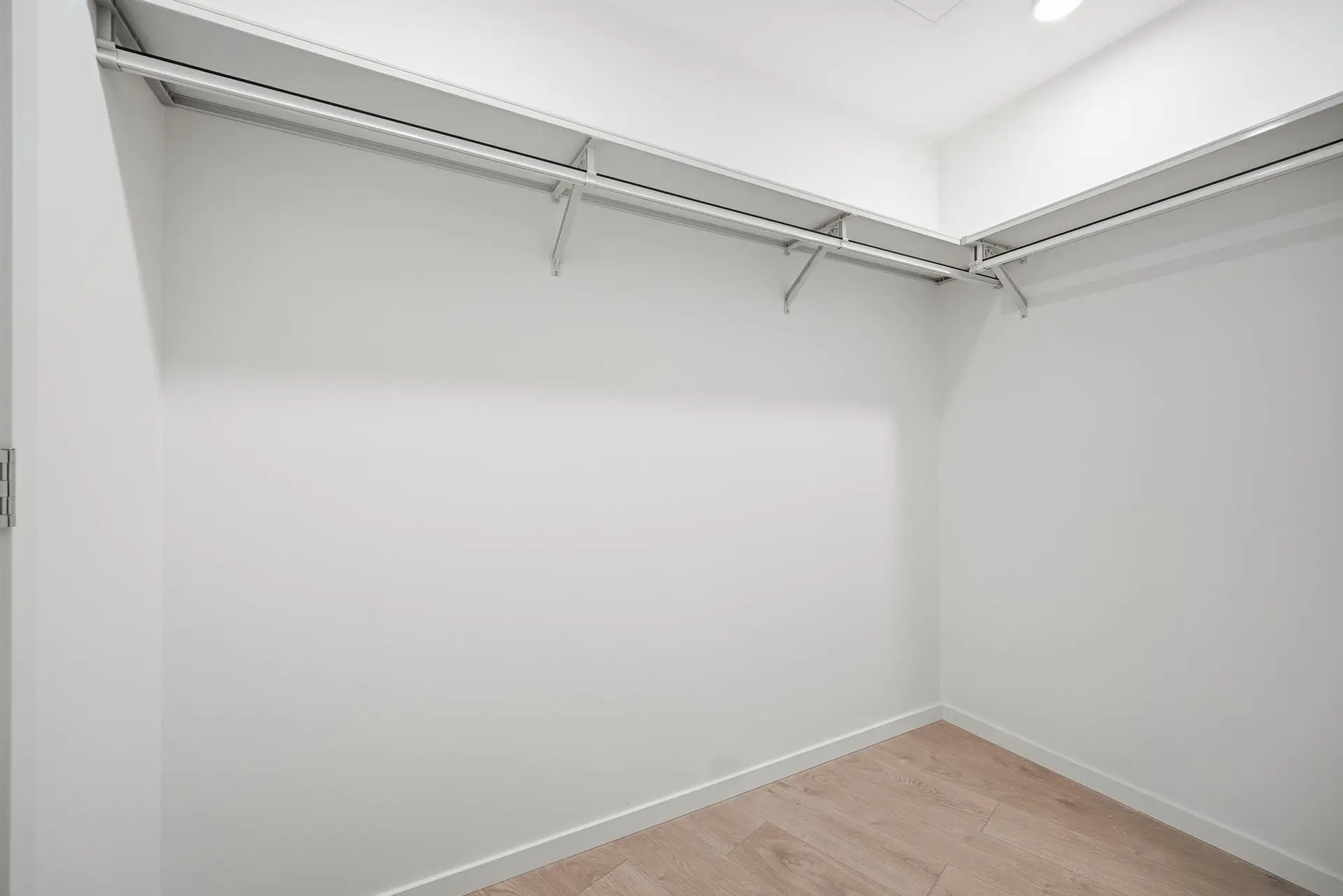 #804 6200 Minoru Boulevard - Image 11