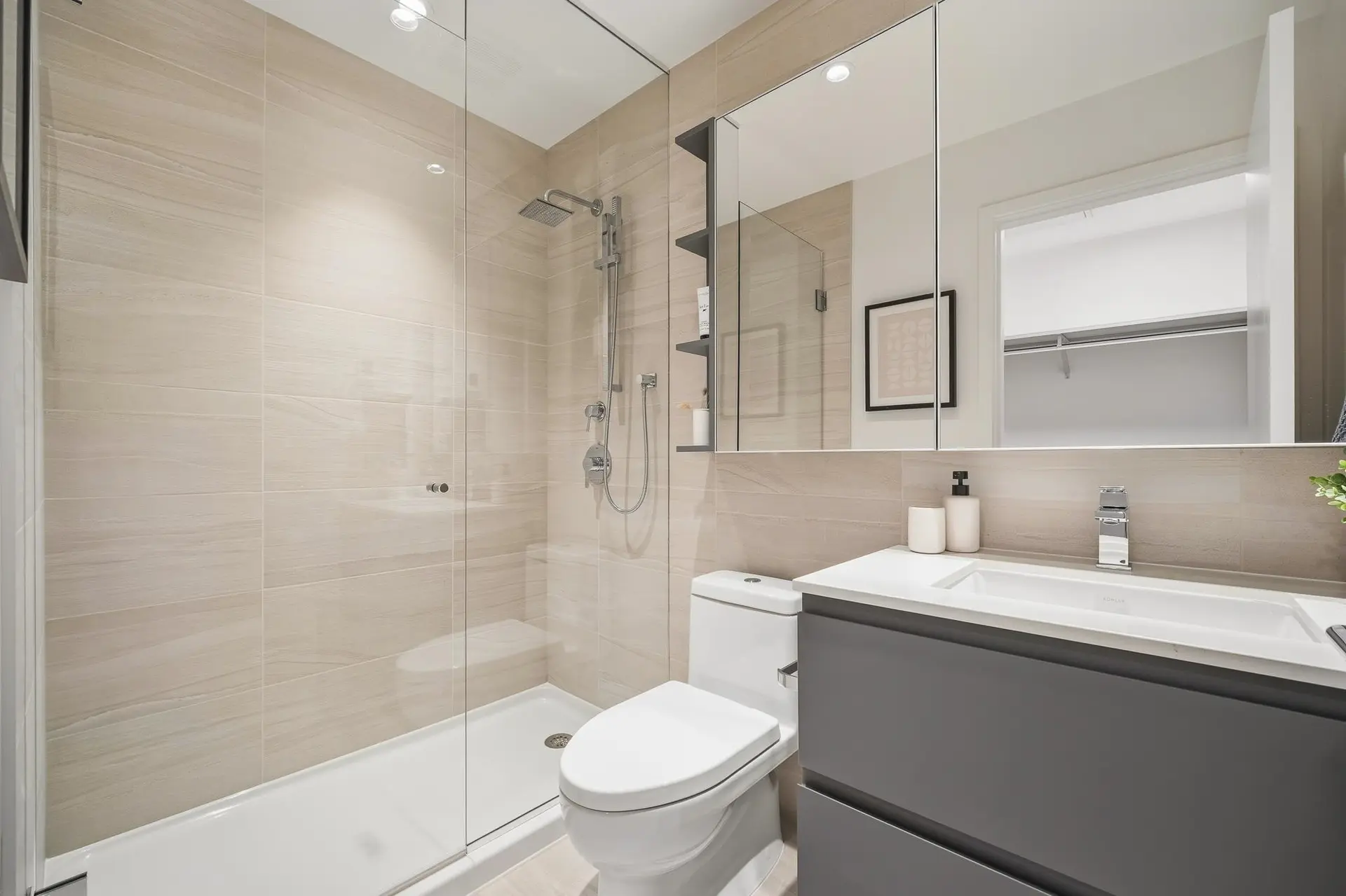 #804 6200 Minoru Boulevard - Image 8