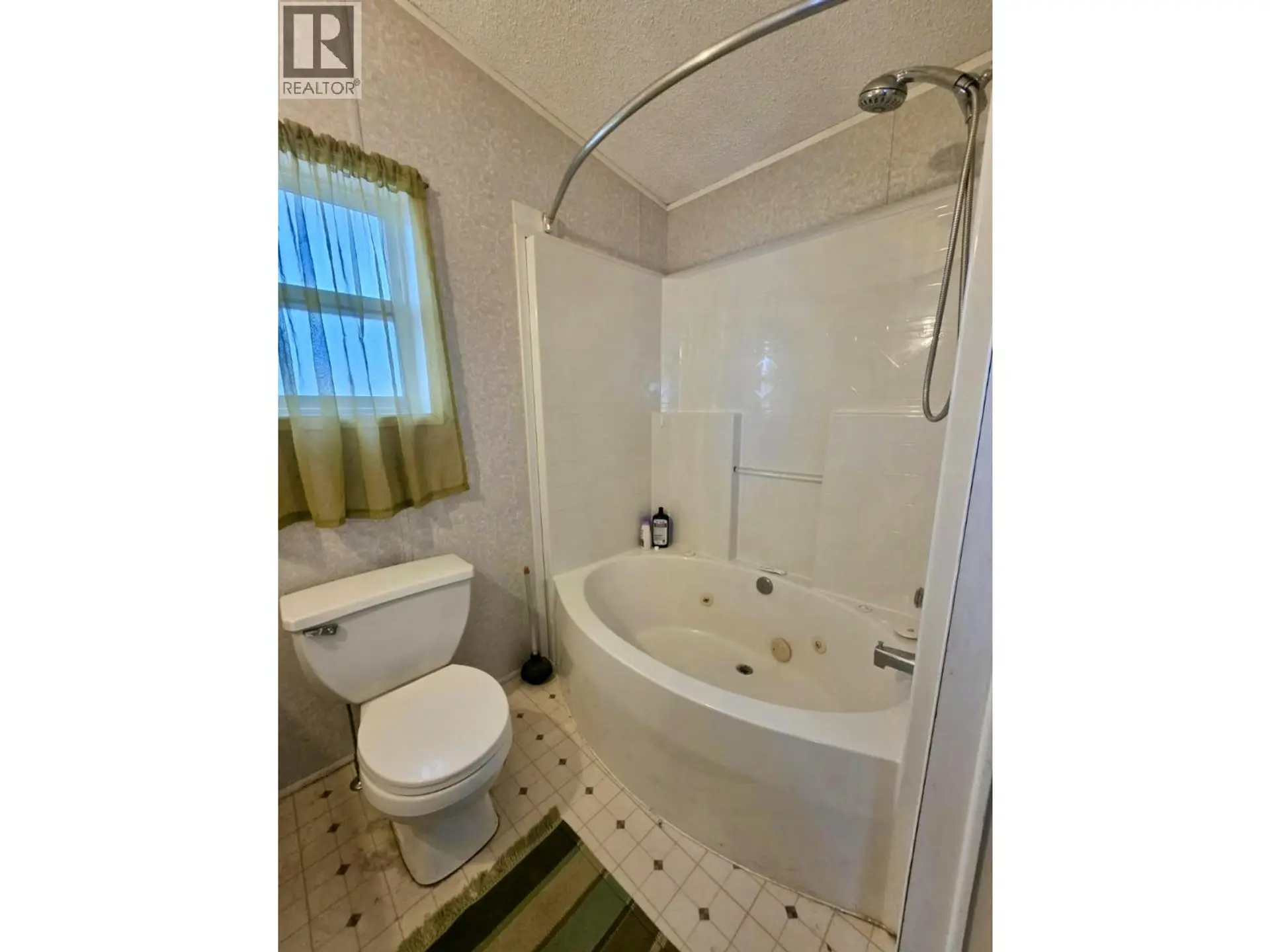 4707 49 AVENUE - Image 10