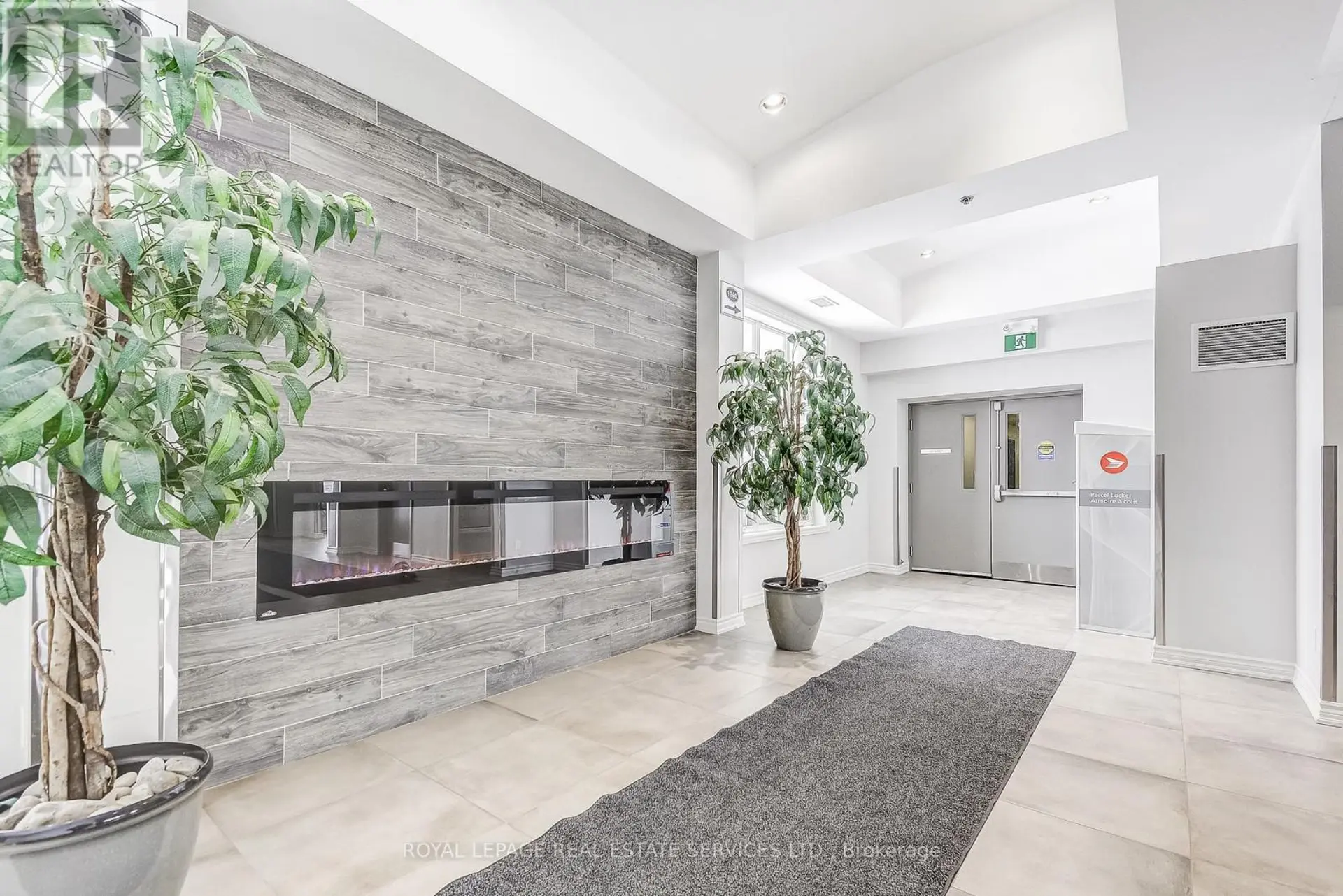 #211 1360 COSTIGAN ROAD - Image 4