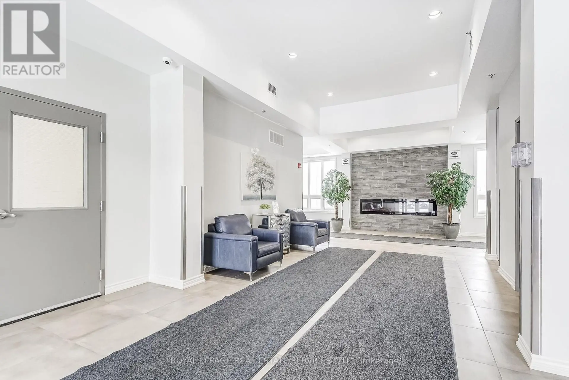 #211 1360 COSTIGAN ROAD - Image 3