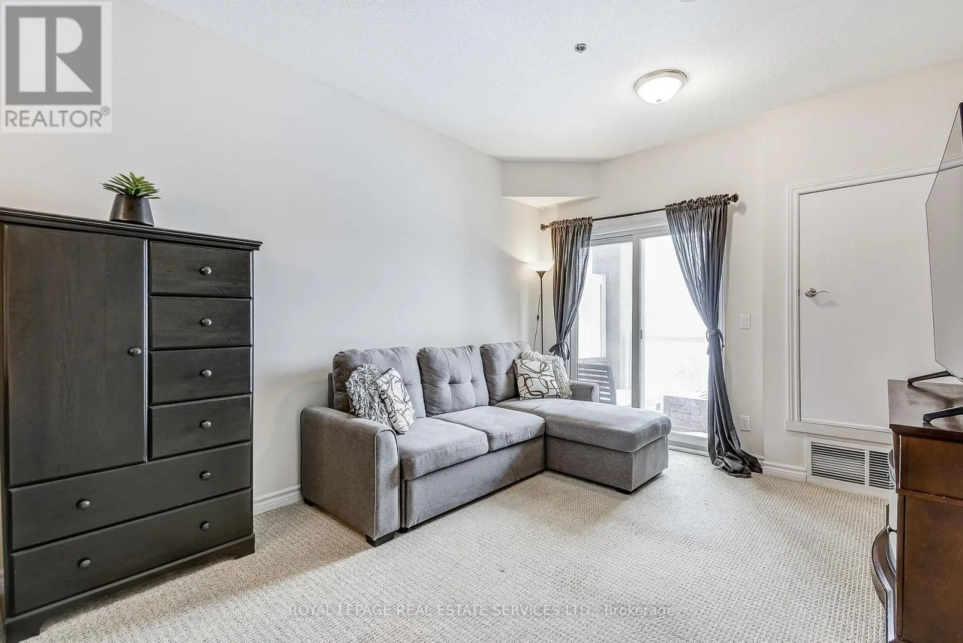 #211 1360 COSTIGAN ROAD - Image 9