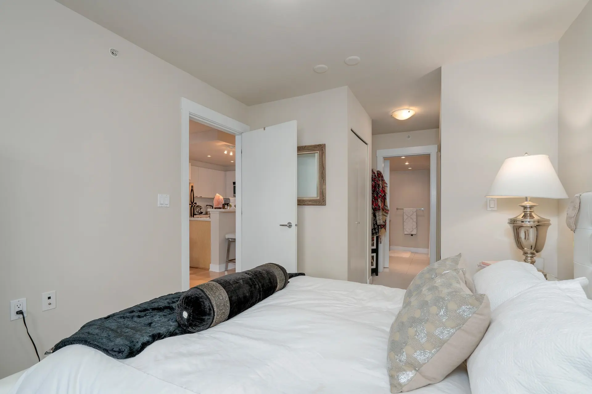 #302 160 W 3rd Street - Image 12