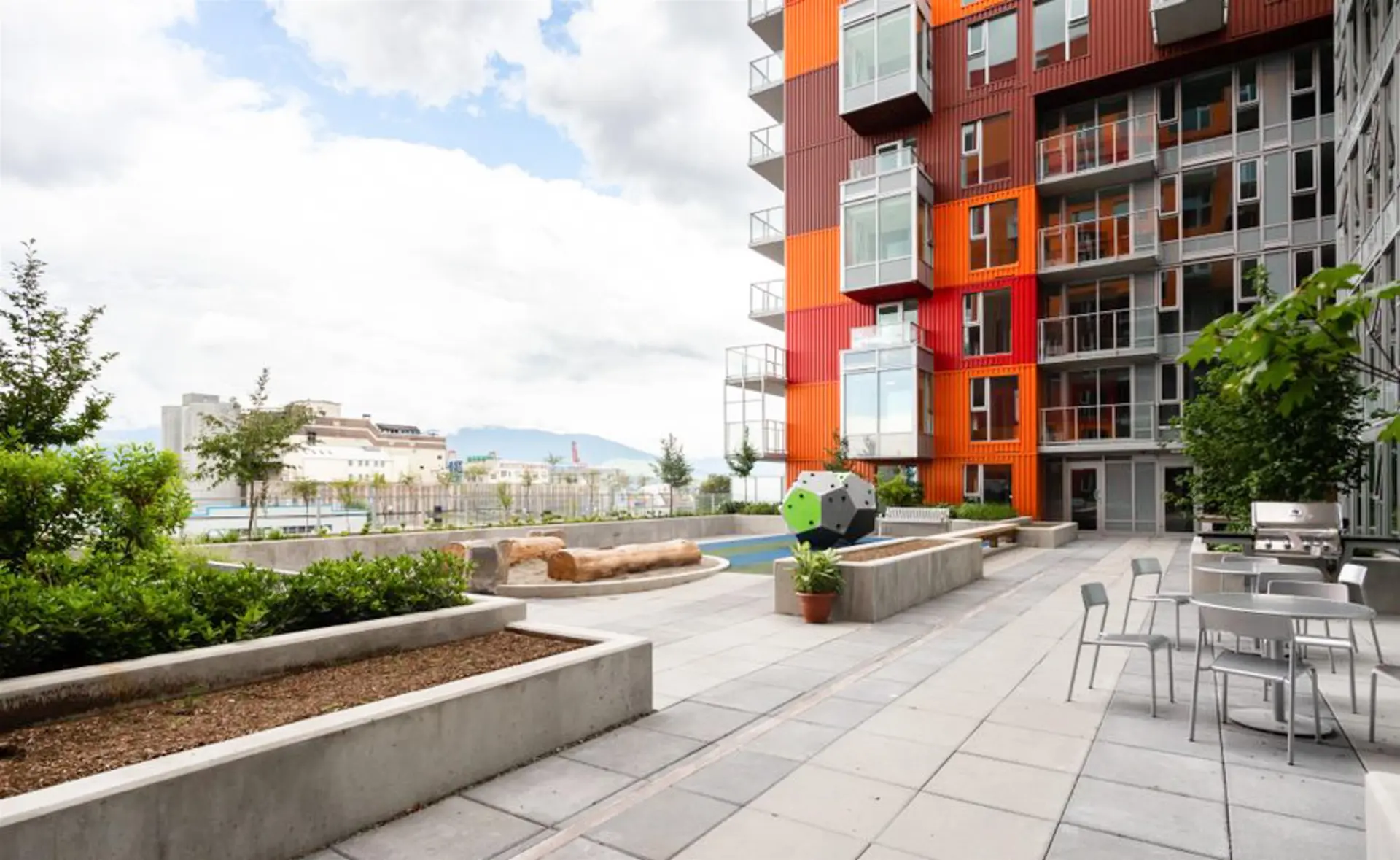 #559 955 E Hastings Street - Image 14