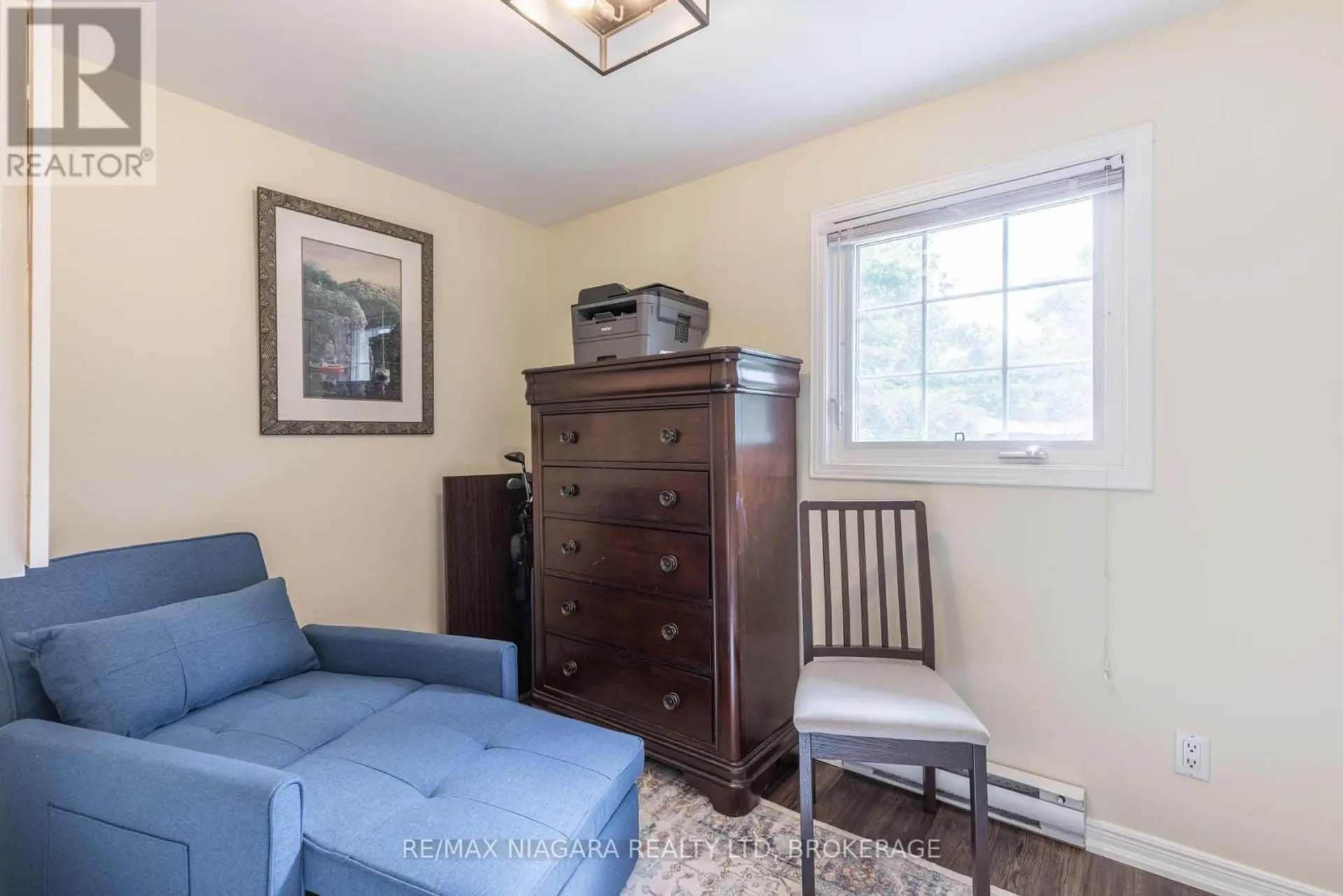 6 CIRCLE STREET - Image 10