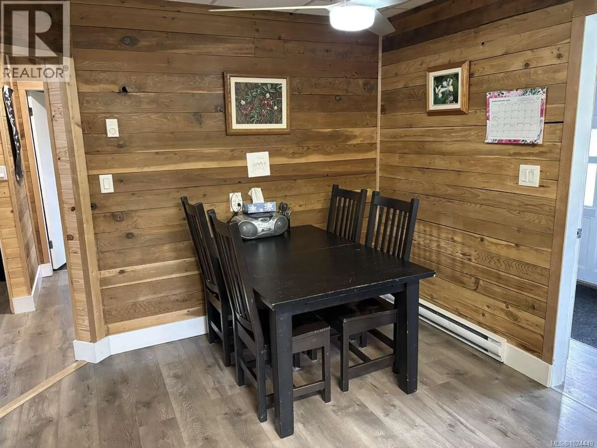 4925 Leslie Ave - Image 8