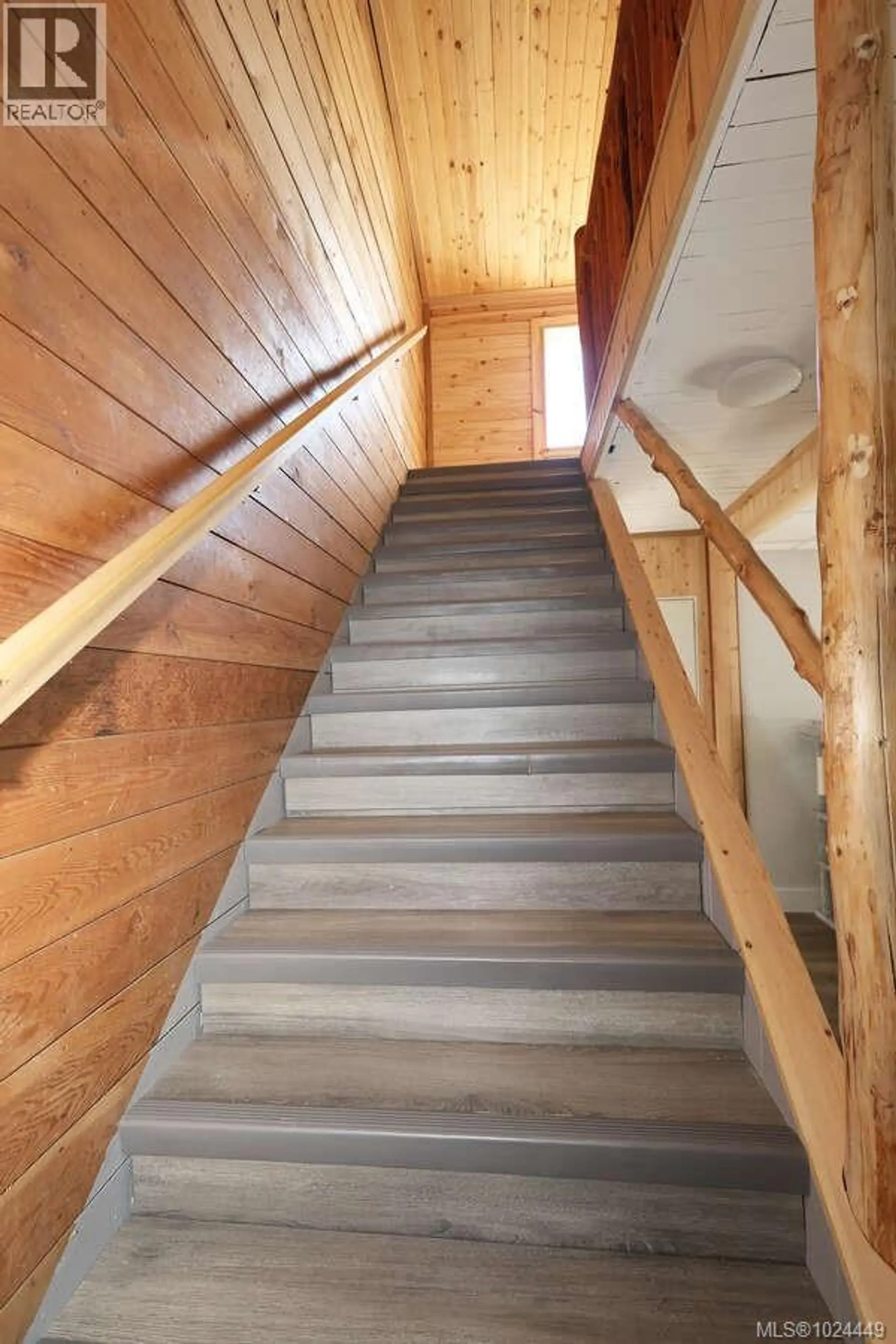 4925 Leslie Ave - Image 15