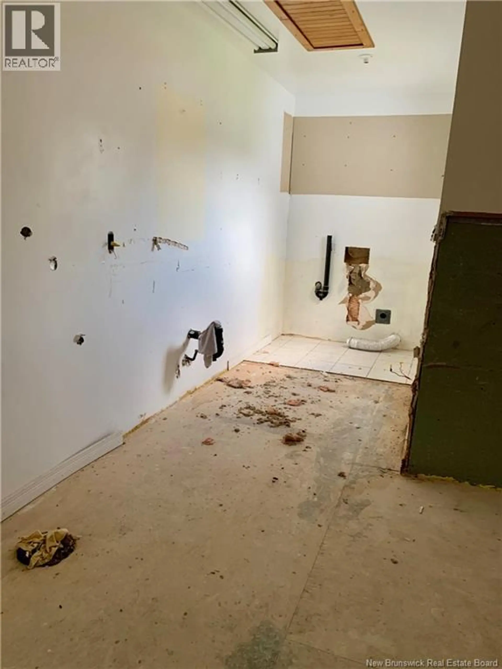 3787 Main - Image 9