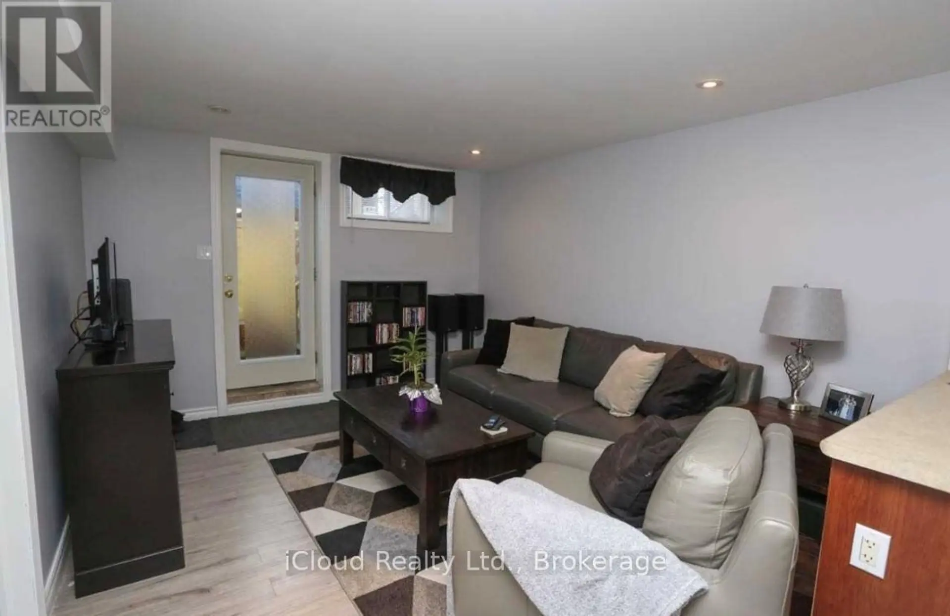 85 ELIZABETH STREET - Image 10
