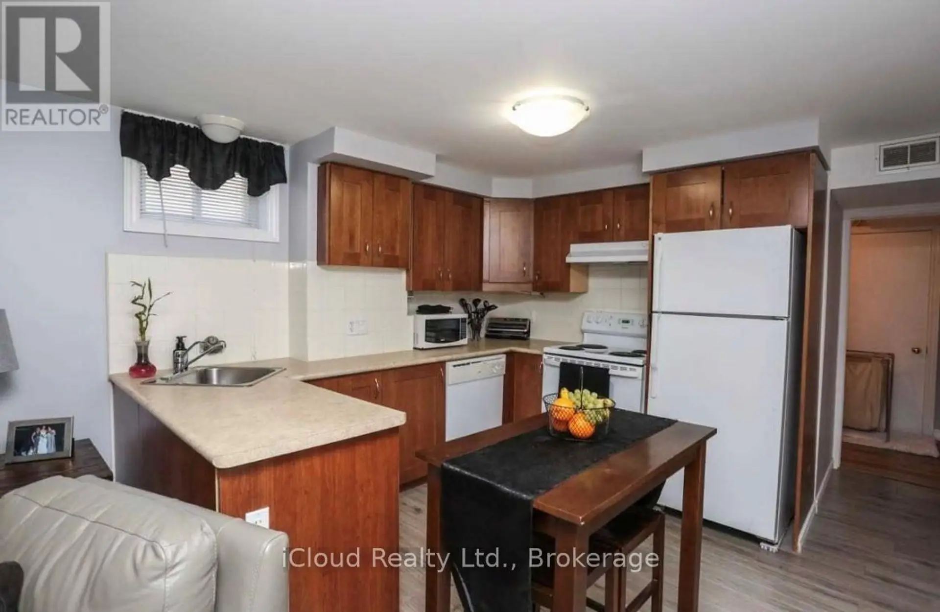 85 ELIZABETH STREET - Image 11