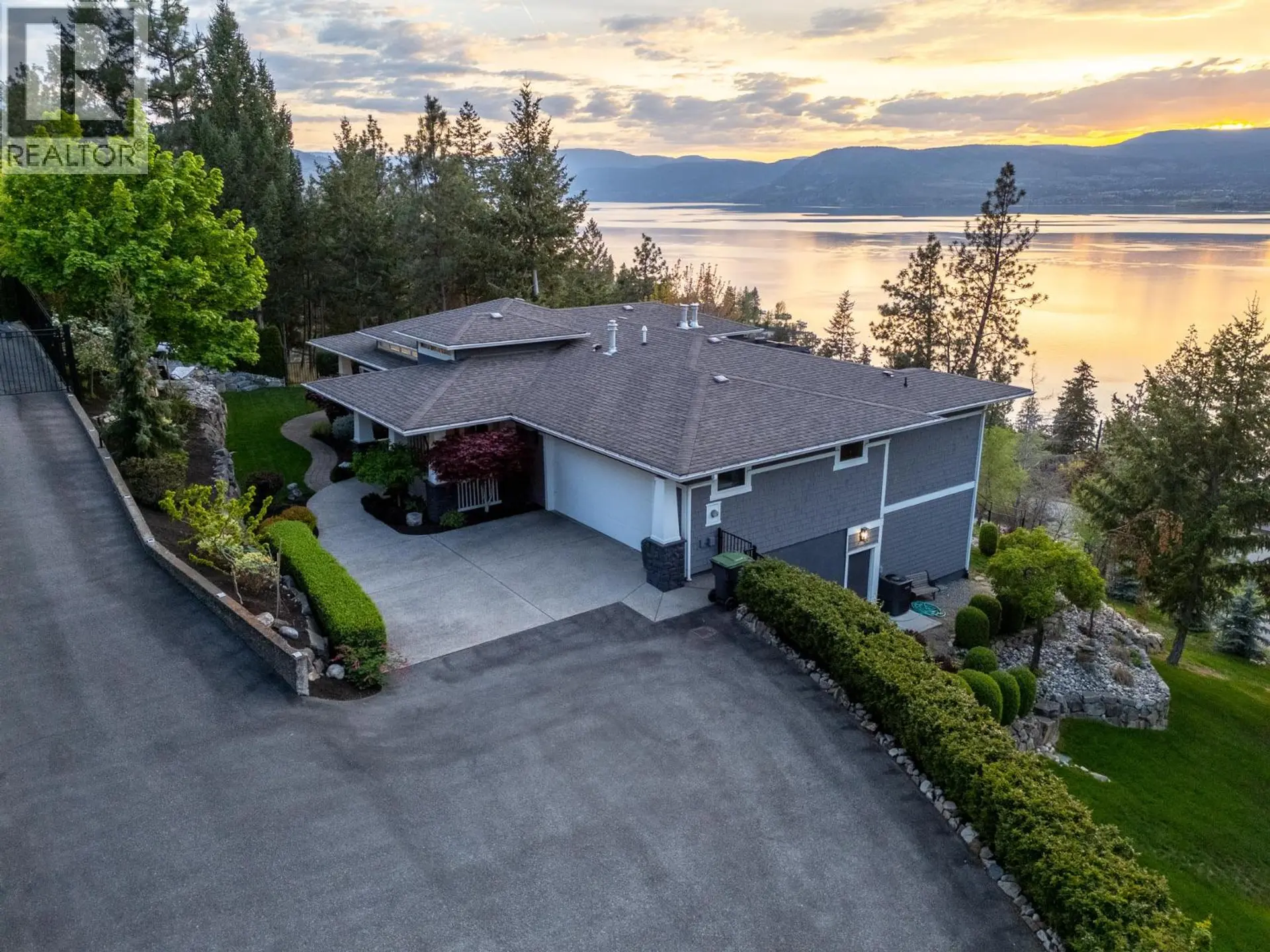 Property at 421 Edgemont Court, Kelowna, BC