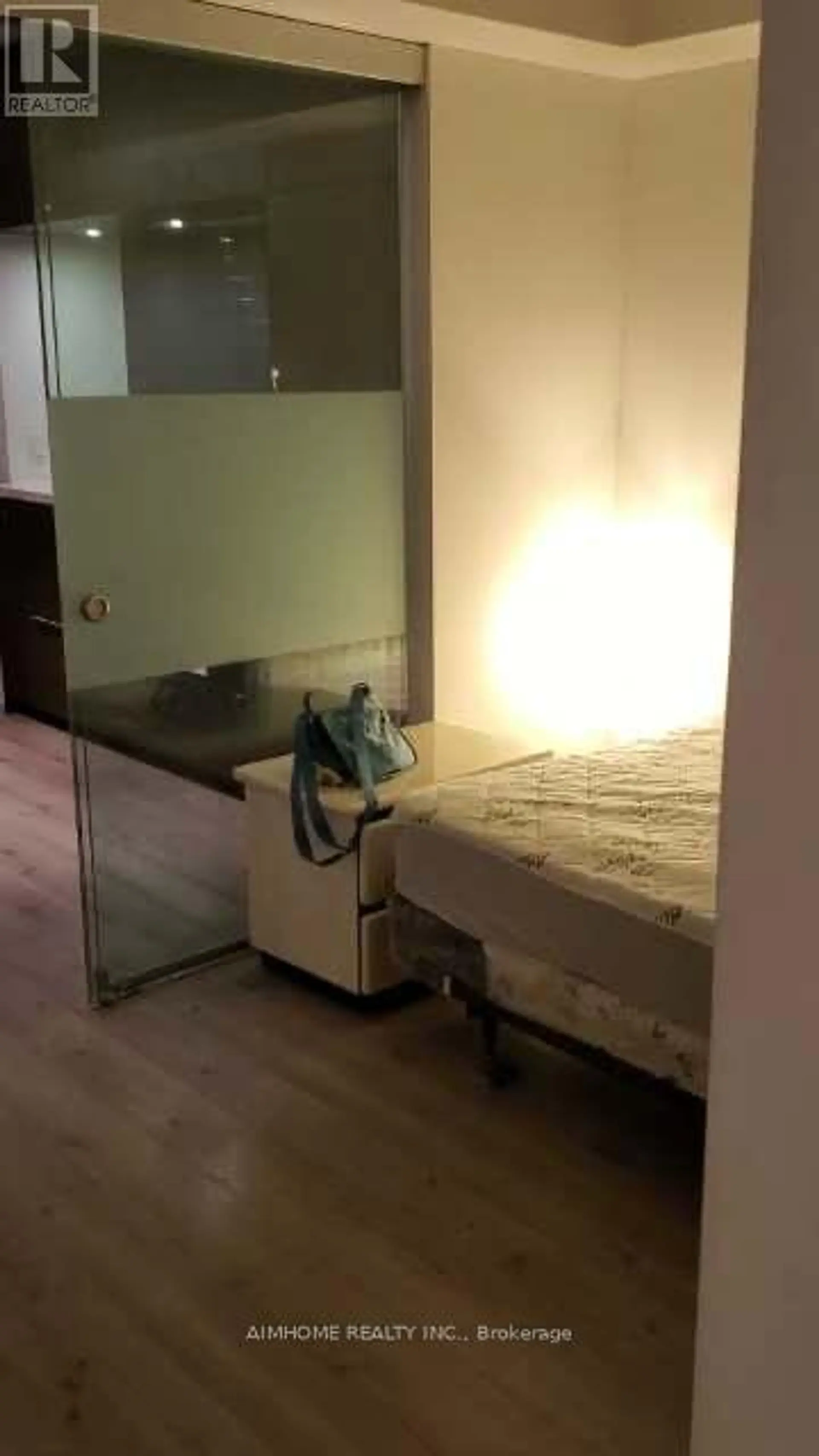 #805 155 YORKVILLE AVENUE - Image 7