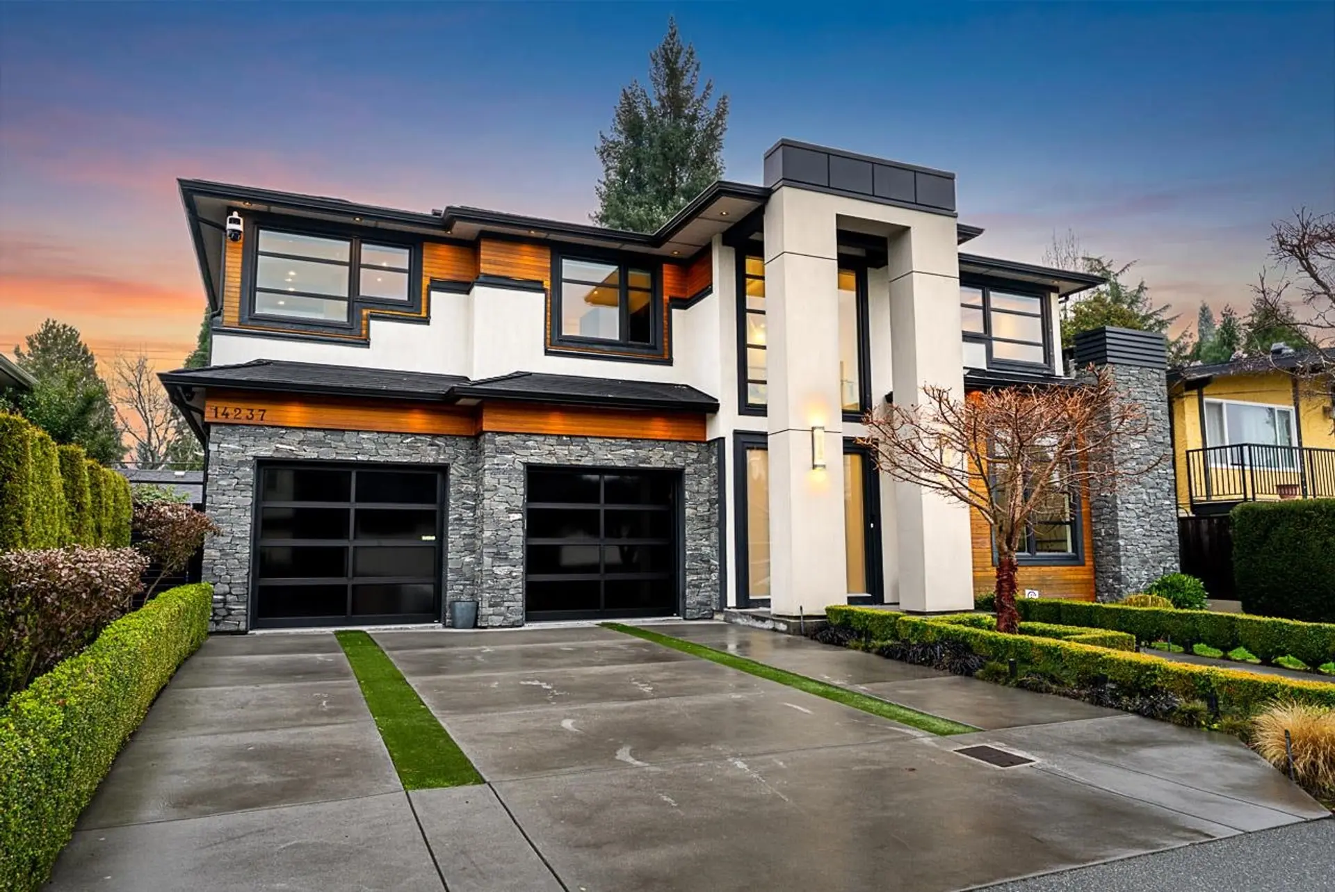 Property at 14237 Vine Avenue, White Rock, BC