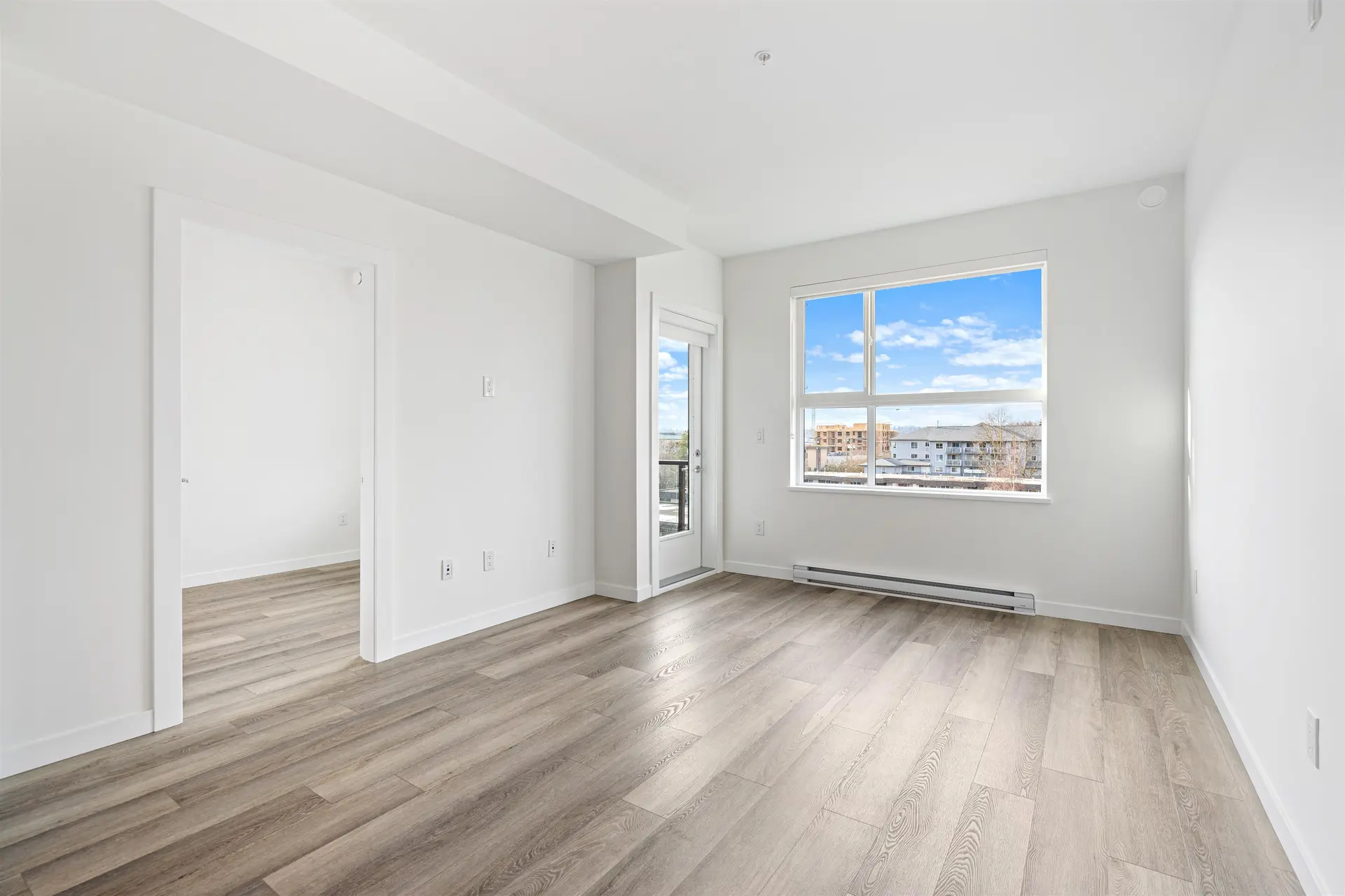 #401 20695 Eastleigh Crescent - Image 7